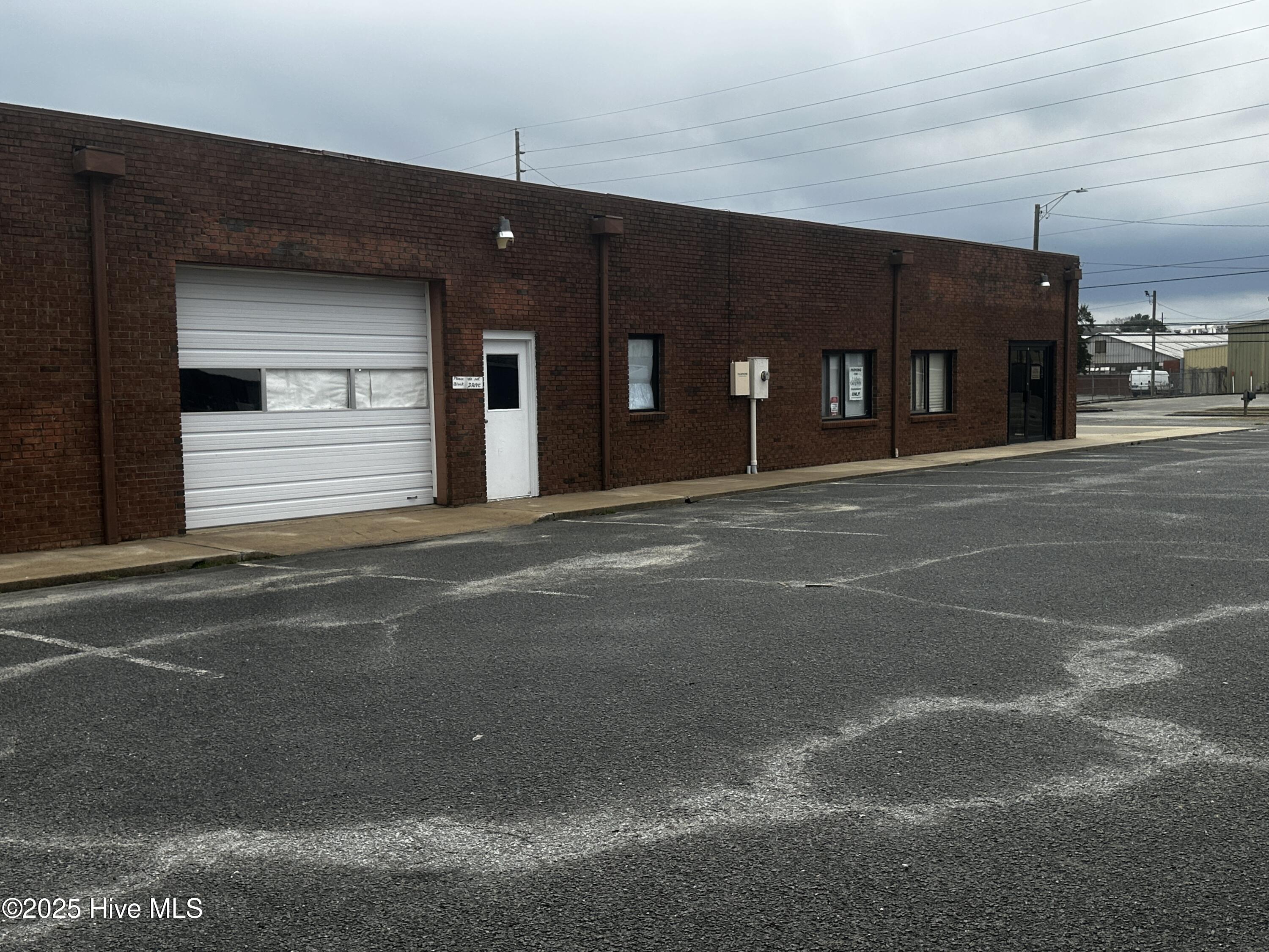 852 W 5th Street Property Photo 12