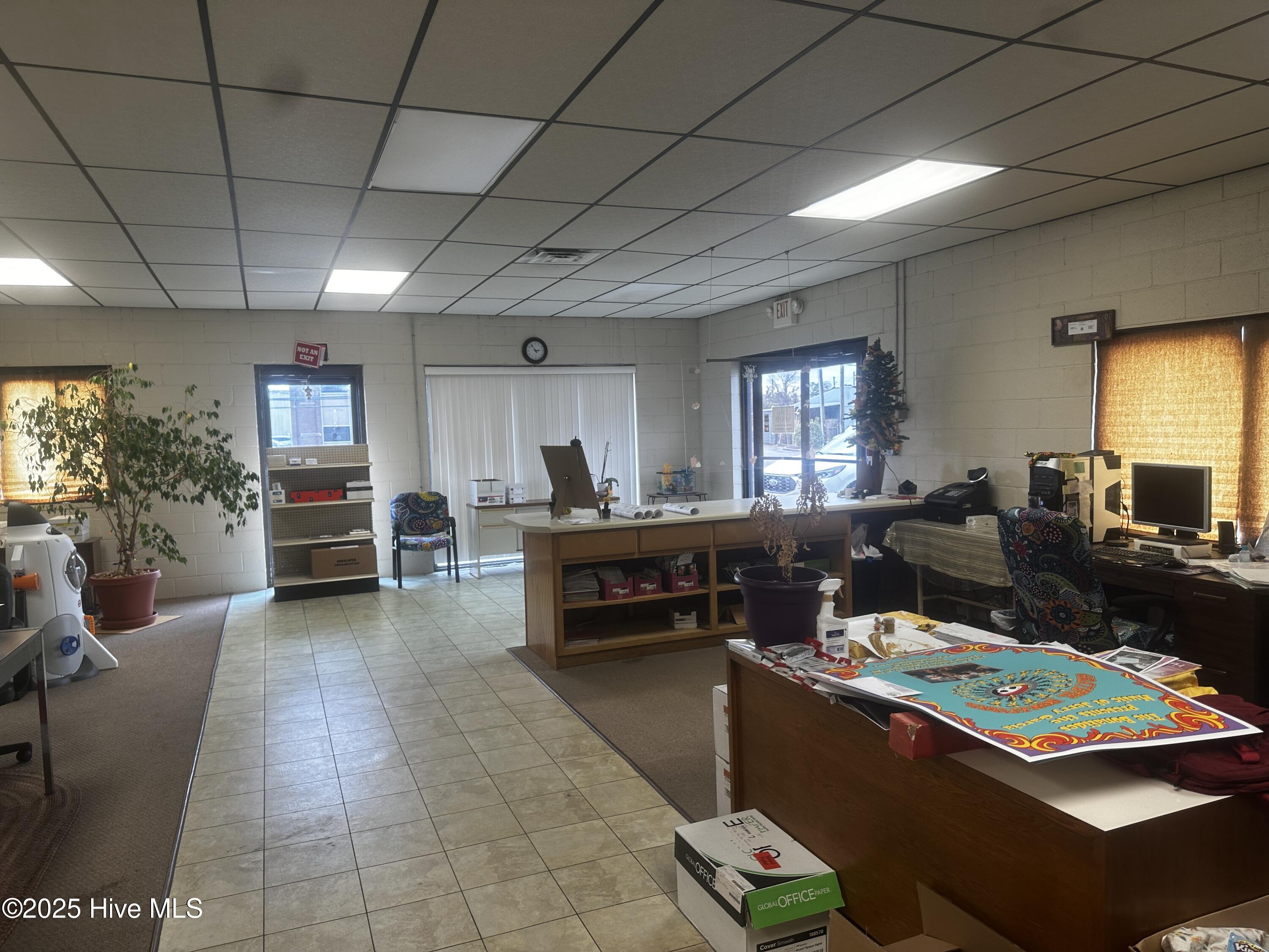 852 W 5th Street Property Photo 21