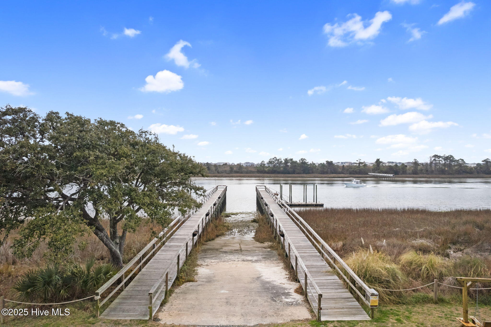 1736 Heron Point Road Property Photo 13
