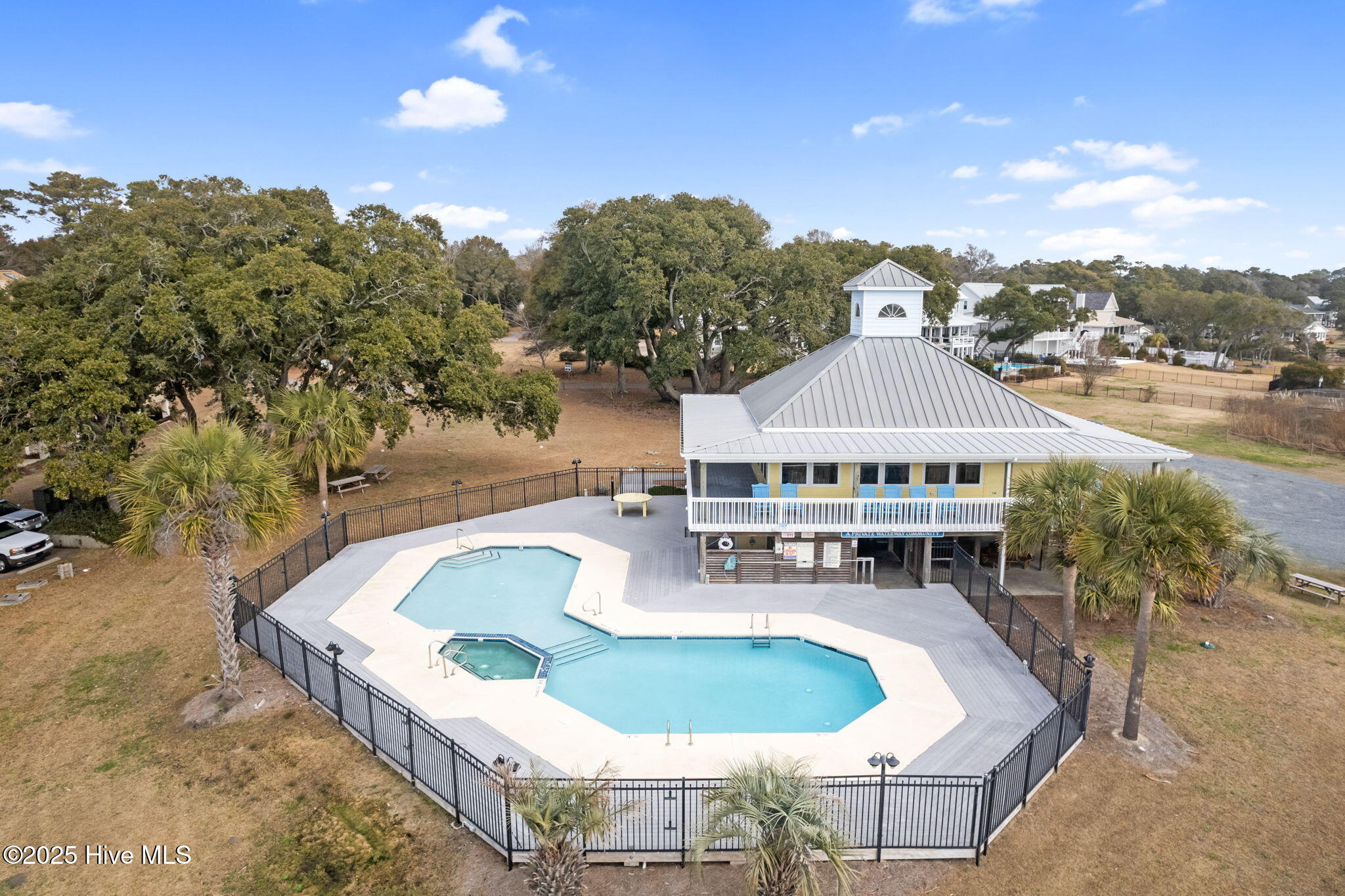 1736 Heron Point Road Property Photo 15