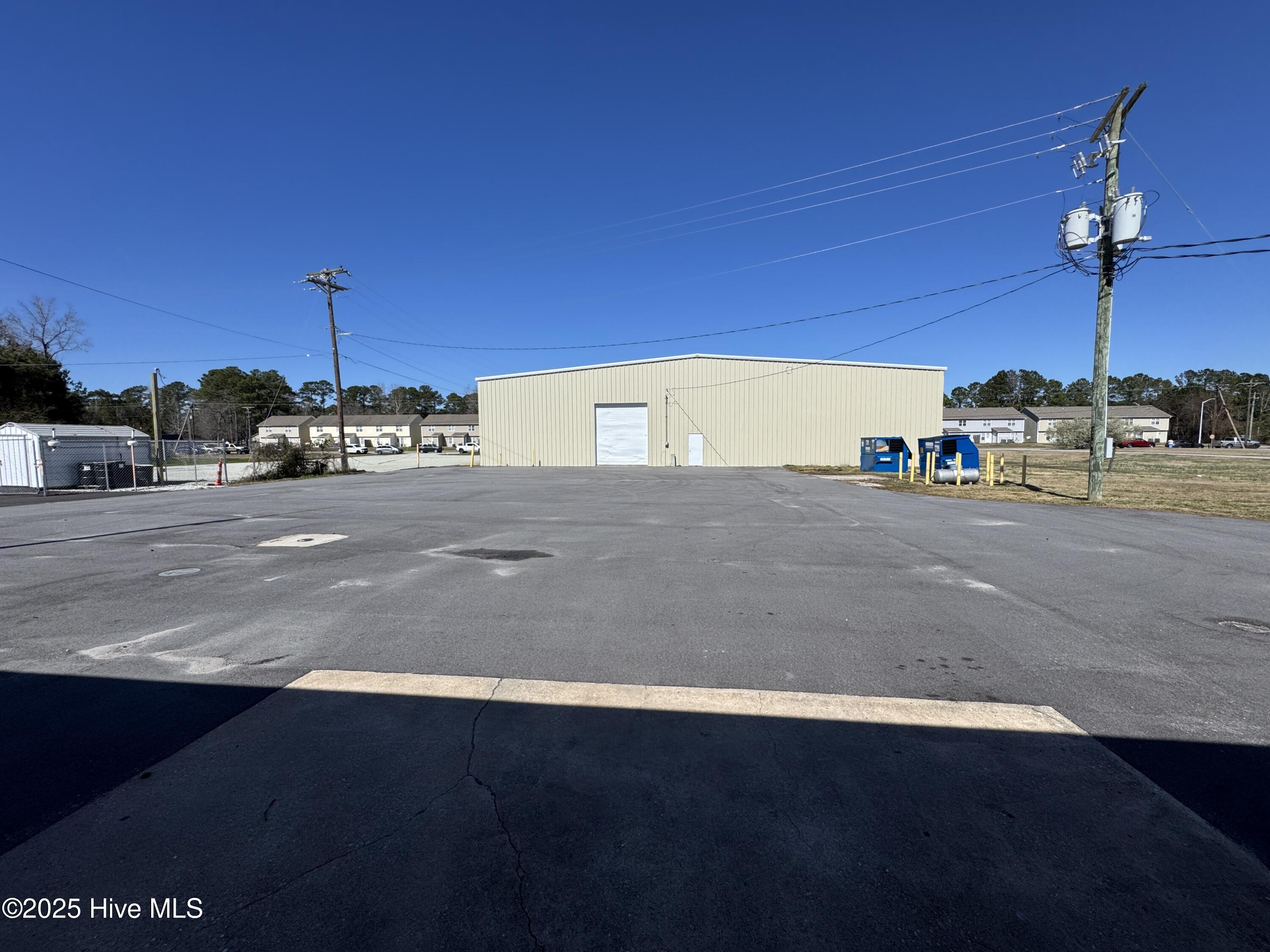 2129 Lejeune Boulevard Property Photo 11