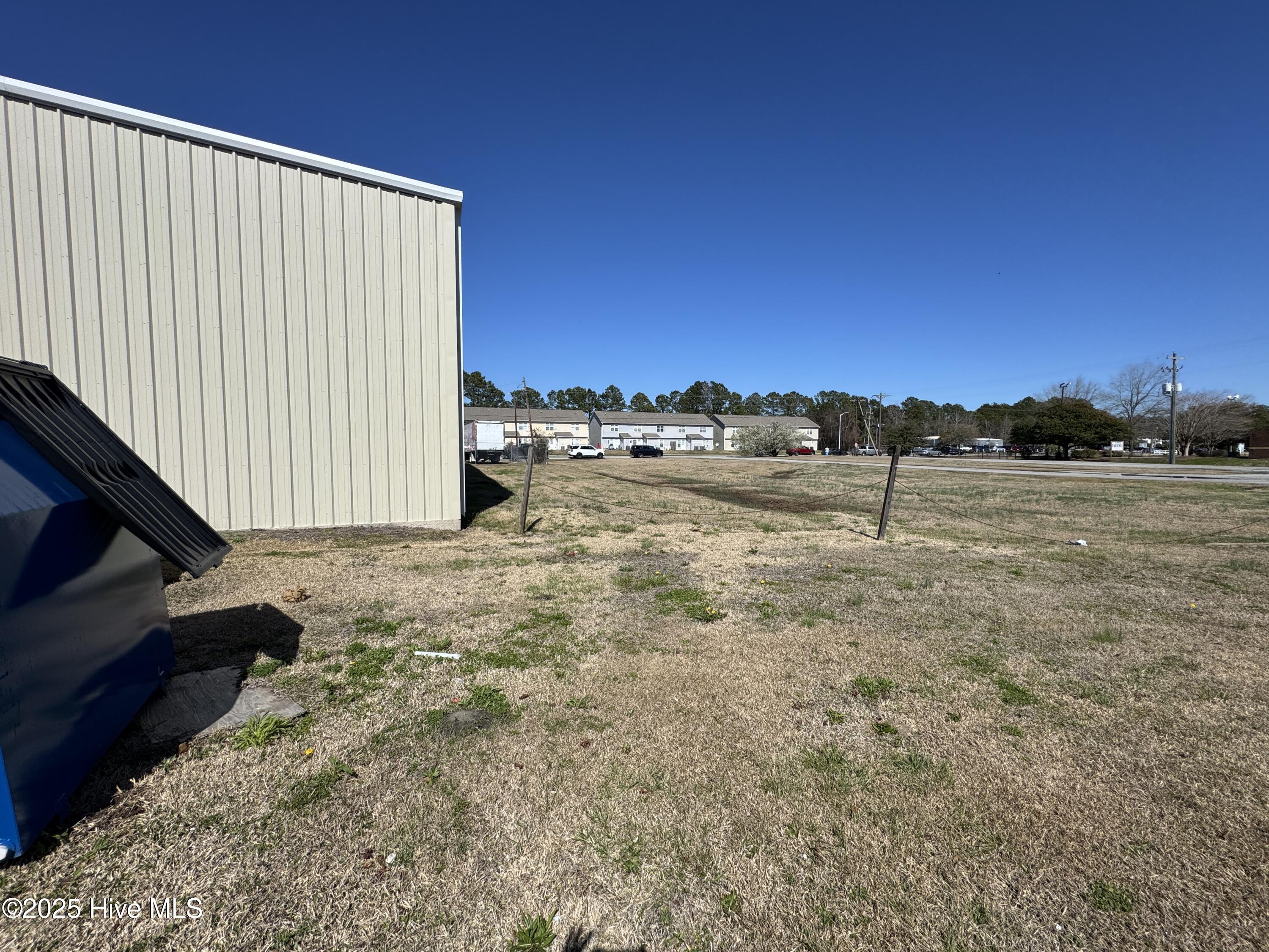 2129 Lejeune Boulevard Property Photo 19