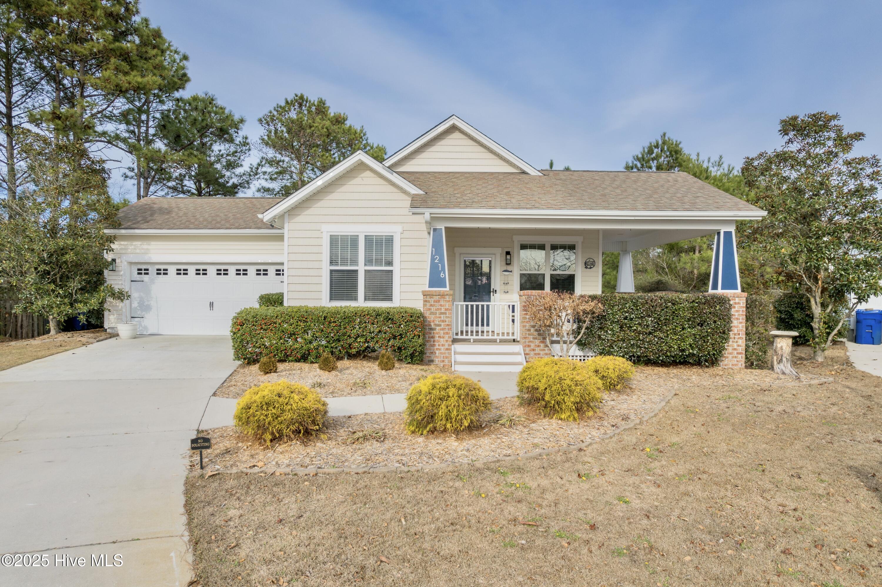 1216 Daisy Court Property Photo 1