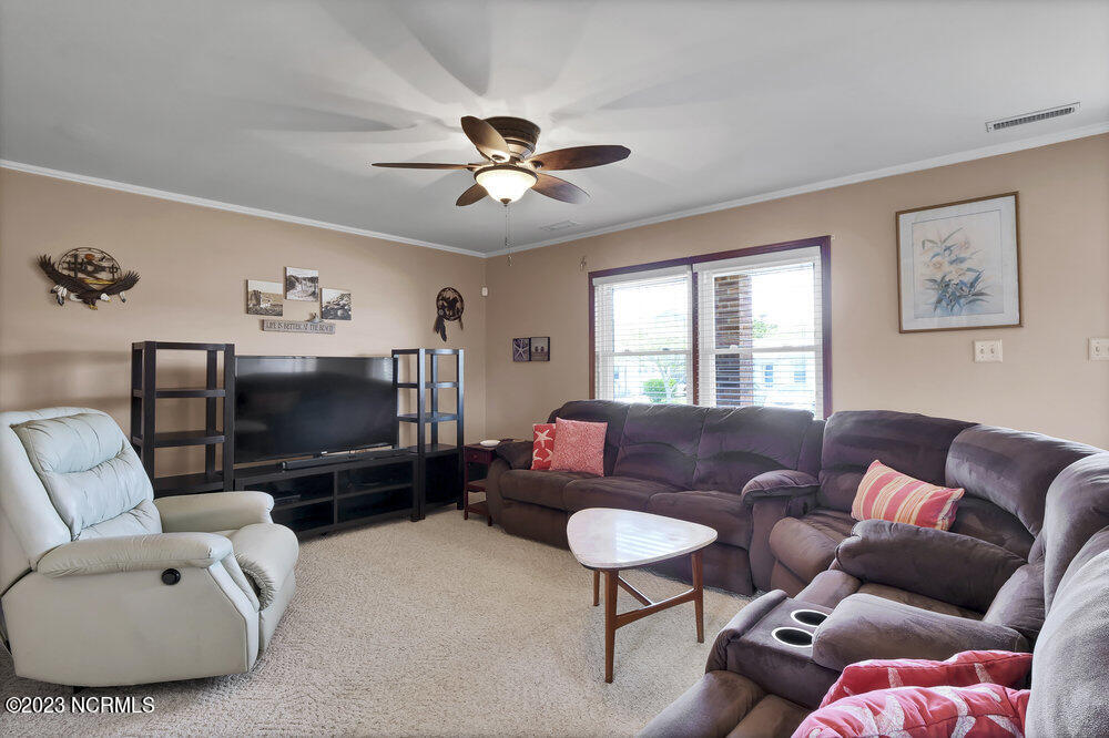 116 Myrtle Avenue Property Photo 3