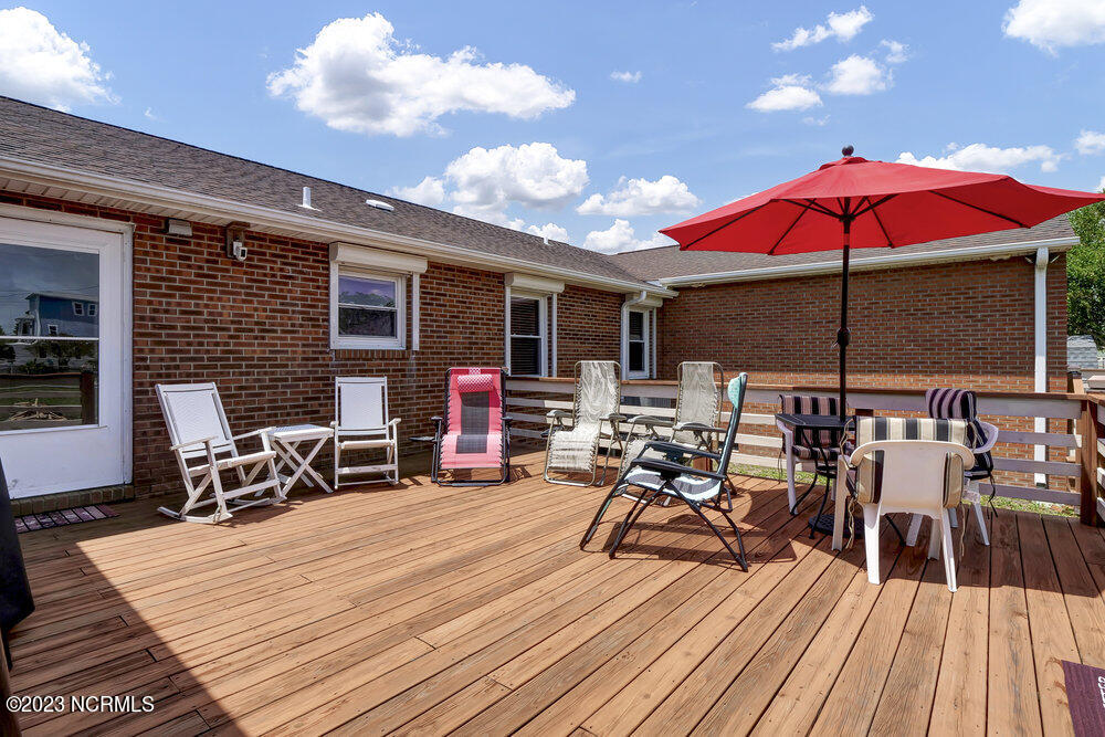 116 Myrtle Avenue Property Photo 22