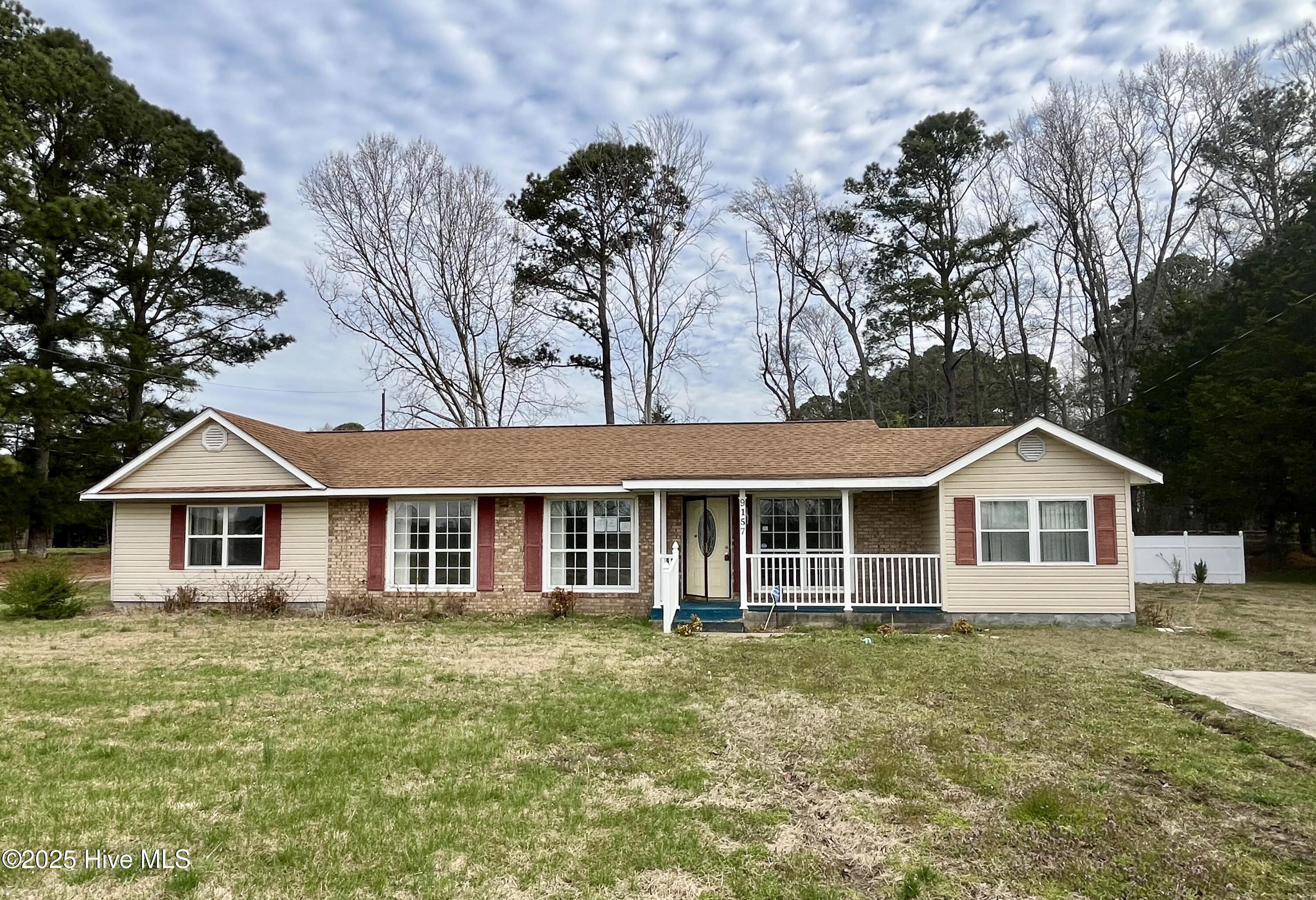 9157 Us 158 Property Photo
