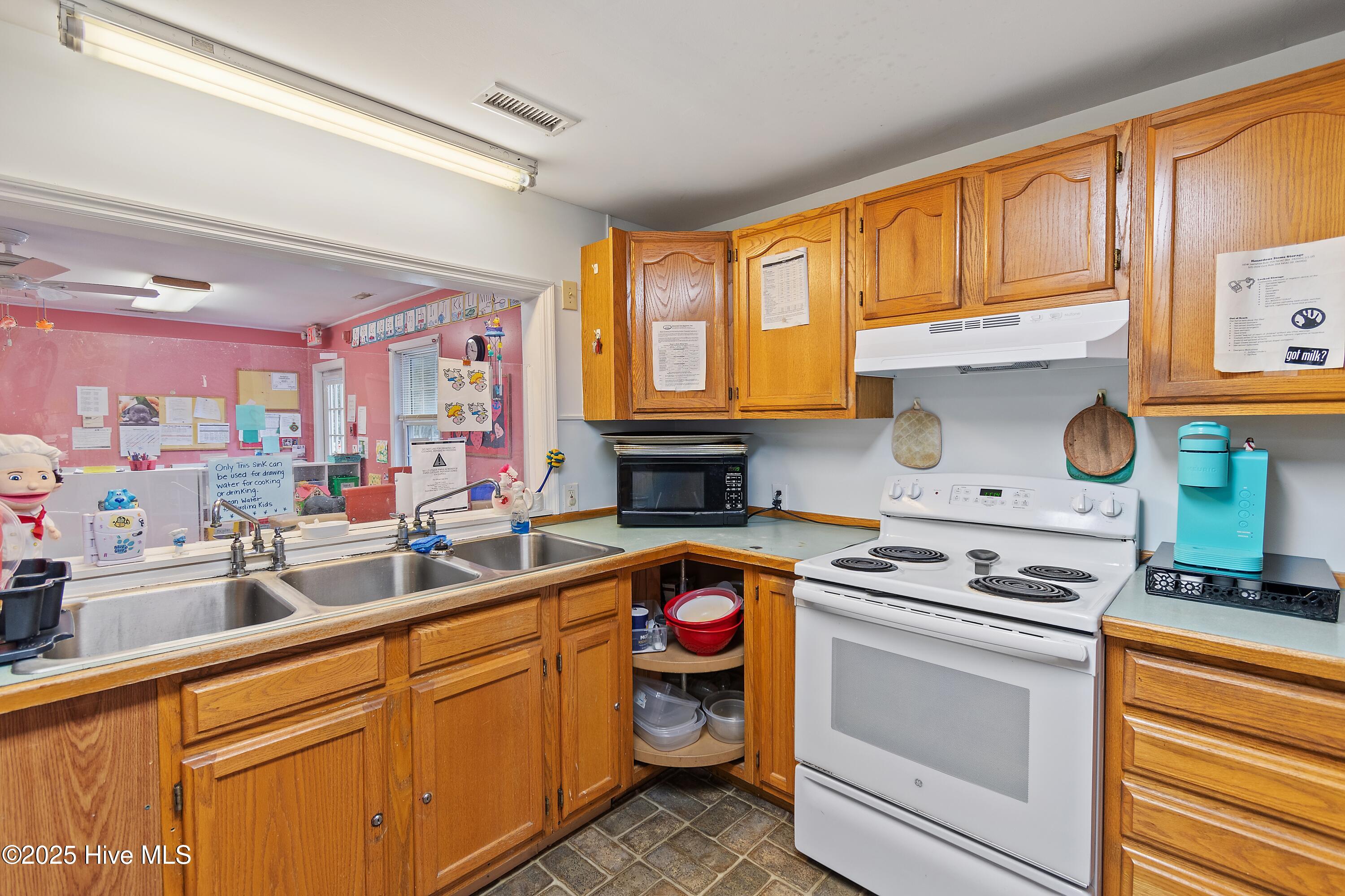 948 Sabbath Home Road Property Photo 16