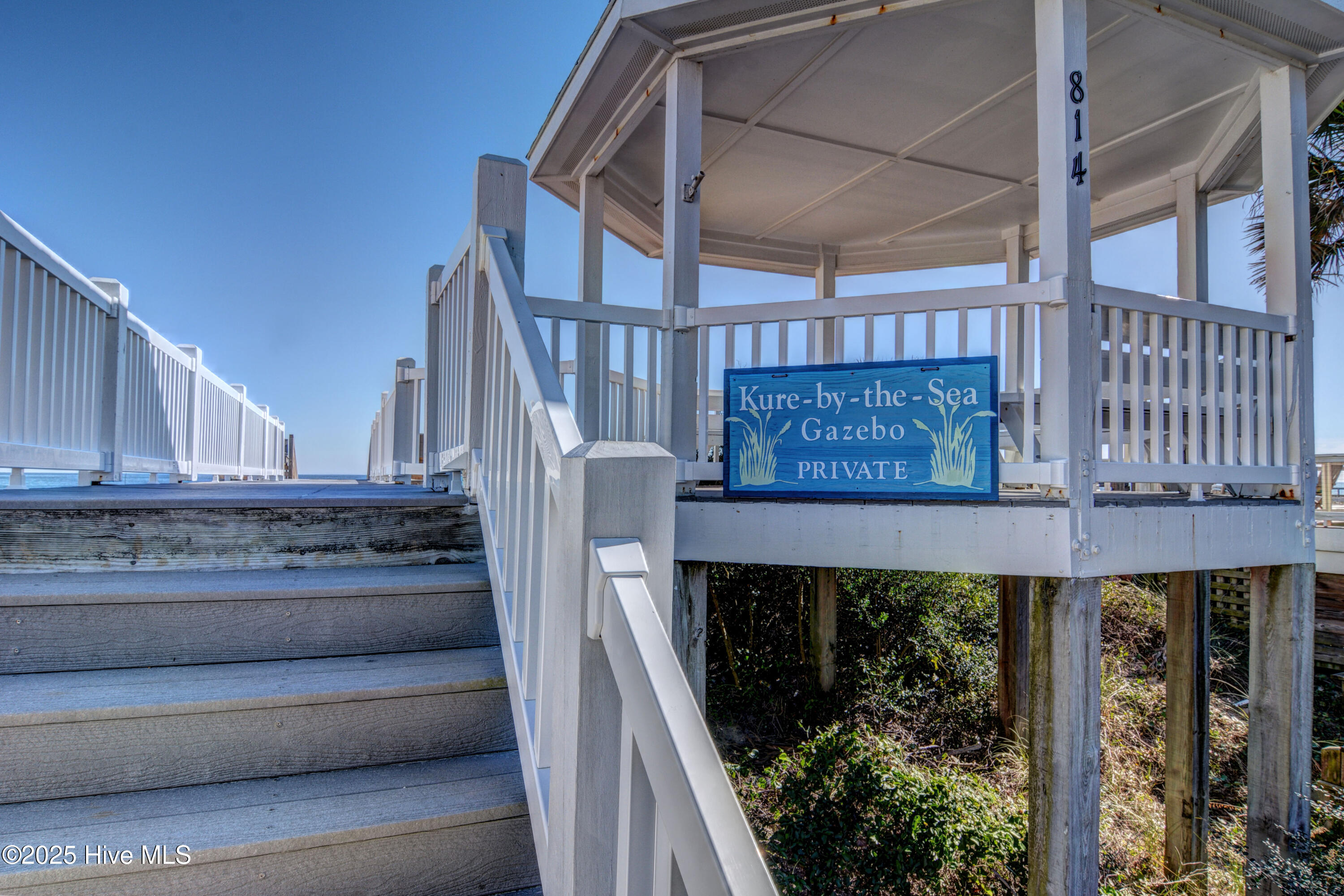 114 Leeward Court Property Photo 40