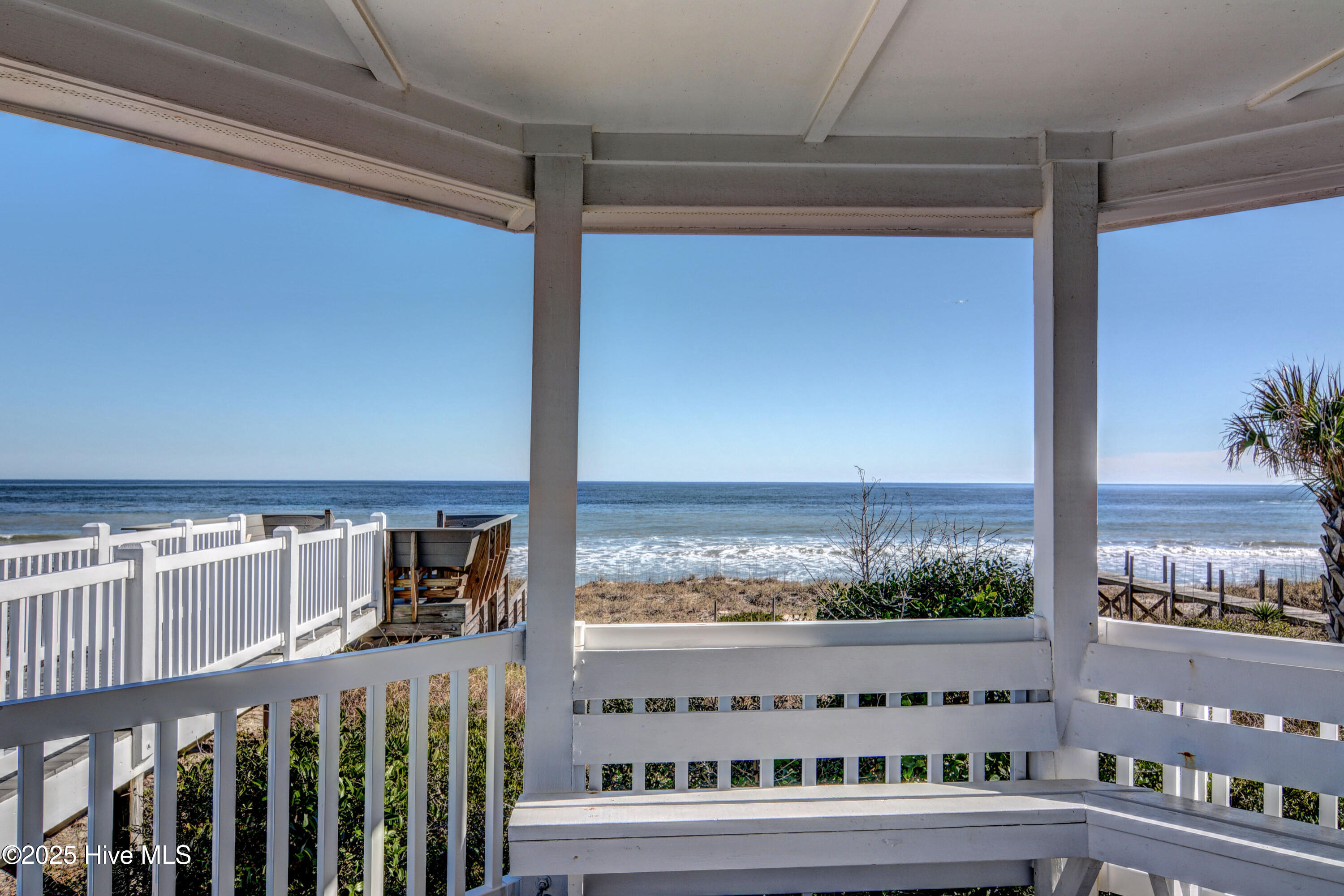114 Leeward Court Property Photo 41