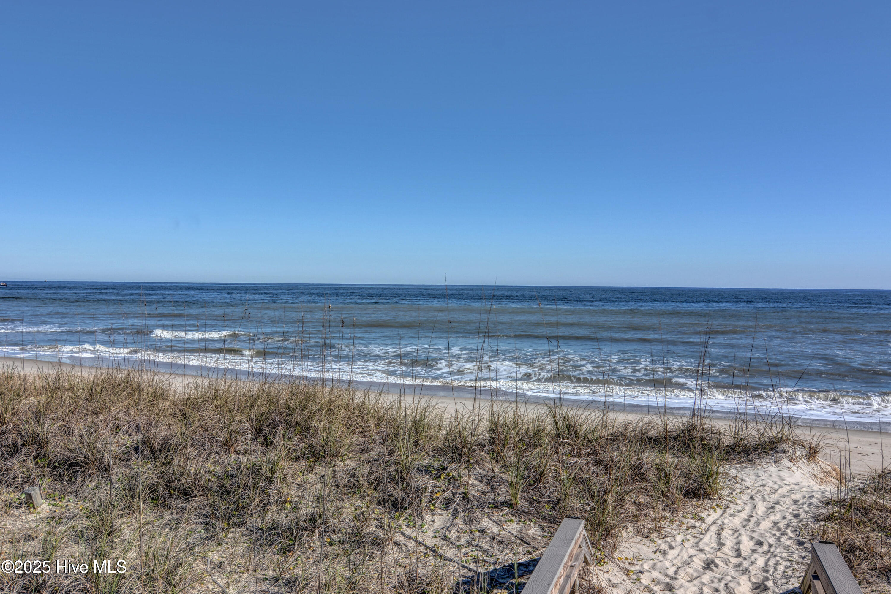 114 Leeward Court Property Photo 44