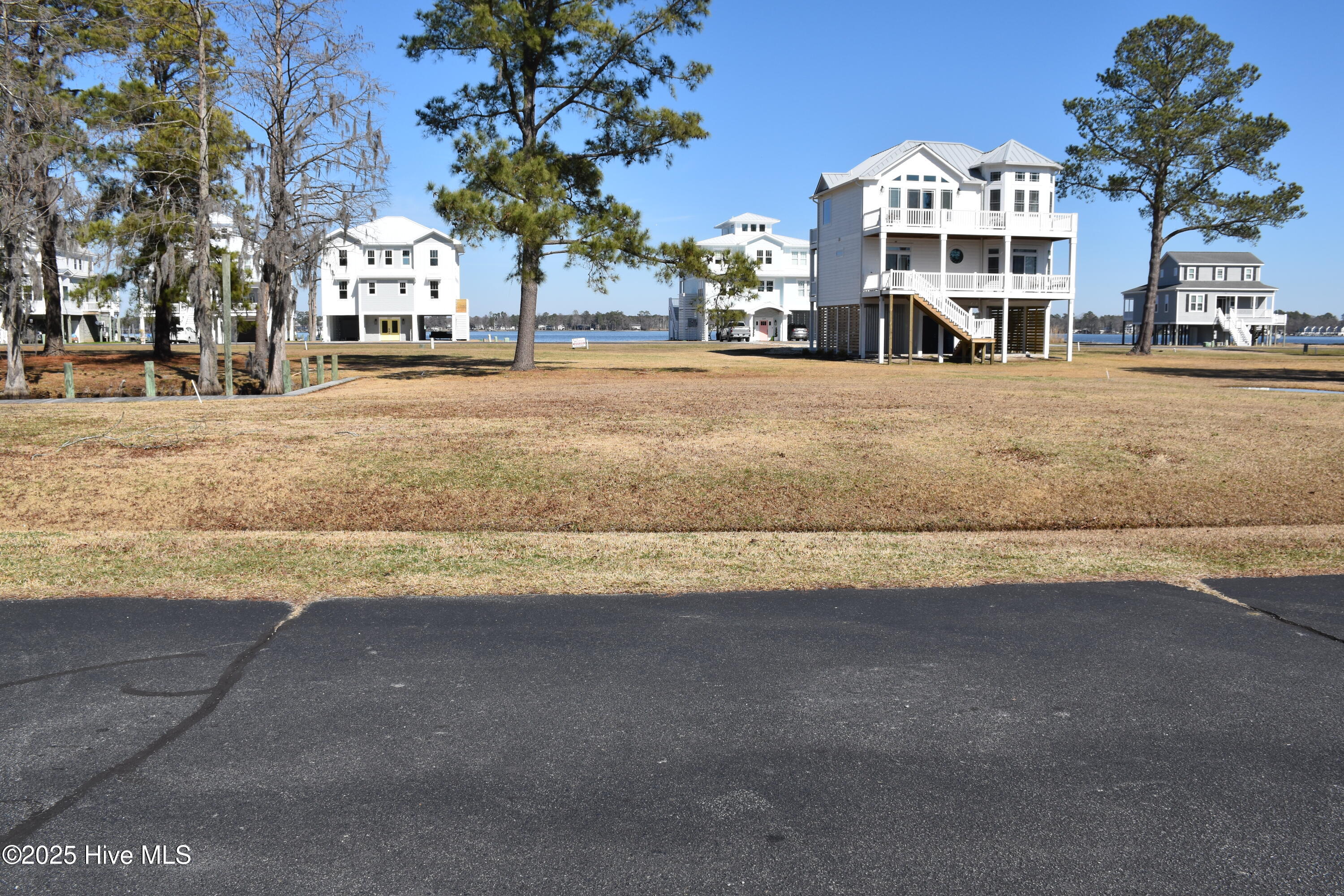 61 Maritime Court Property Photo 1