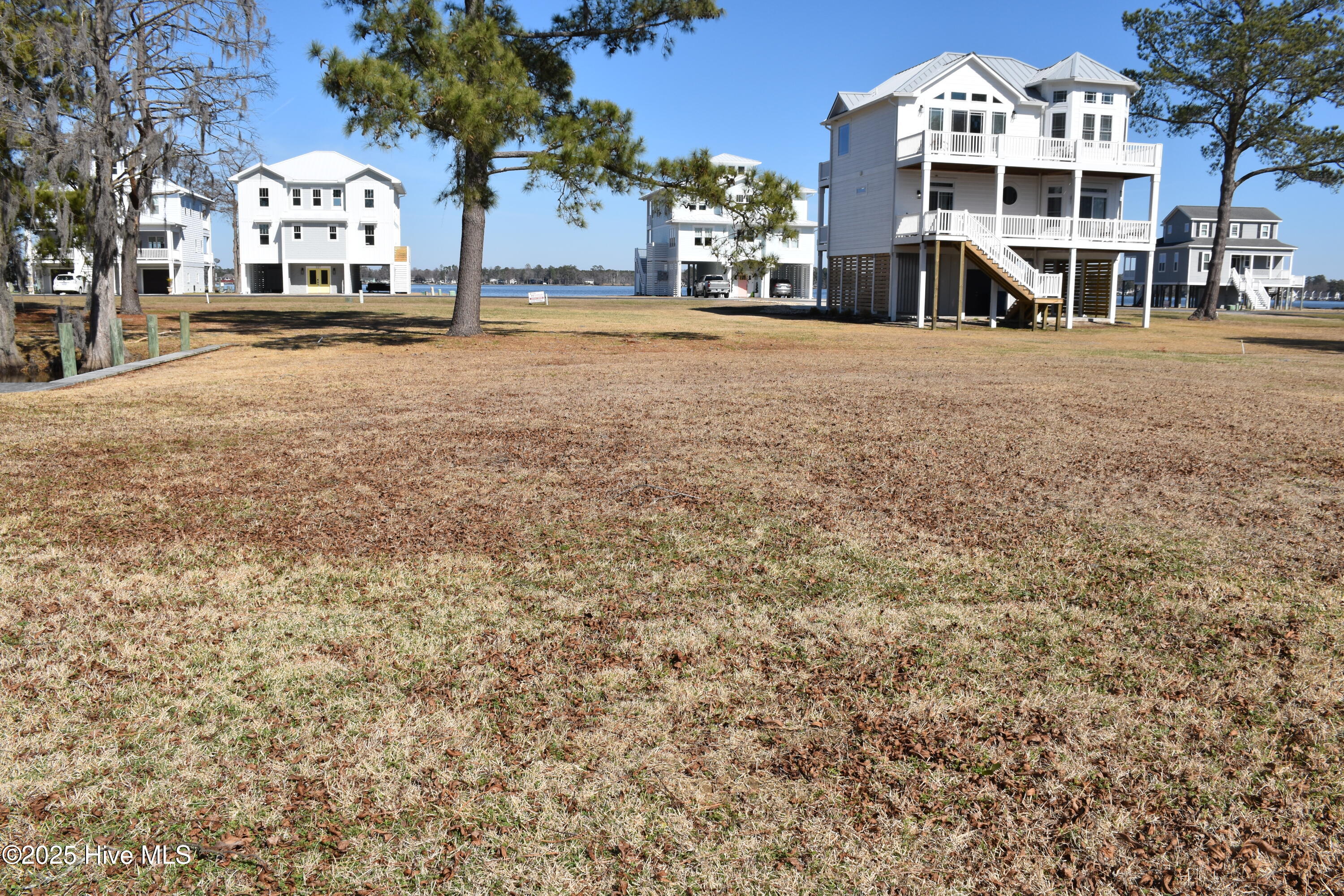 61 Maritime Court Property Photo 2