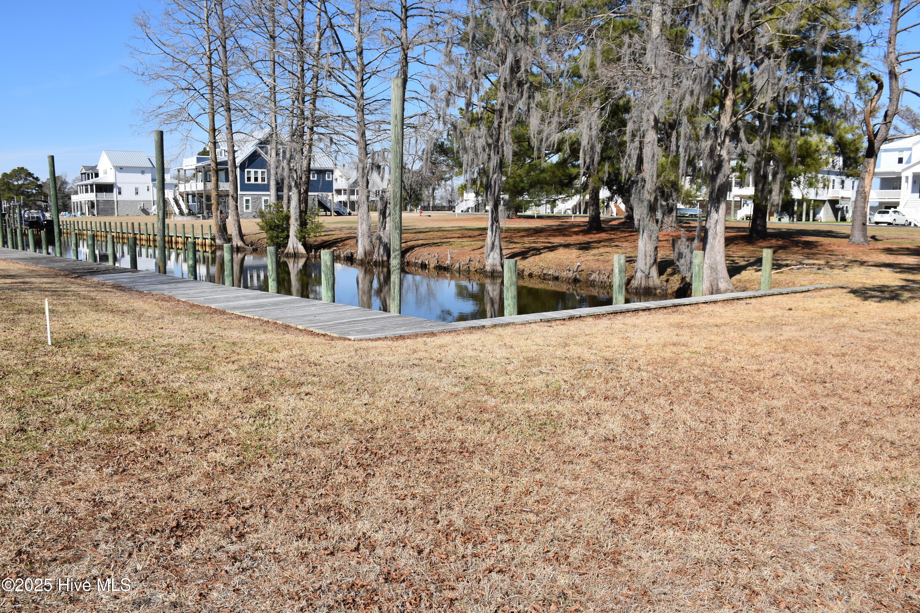 61 Maritime Court Property Photo 8