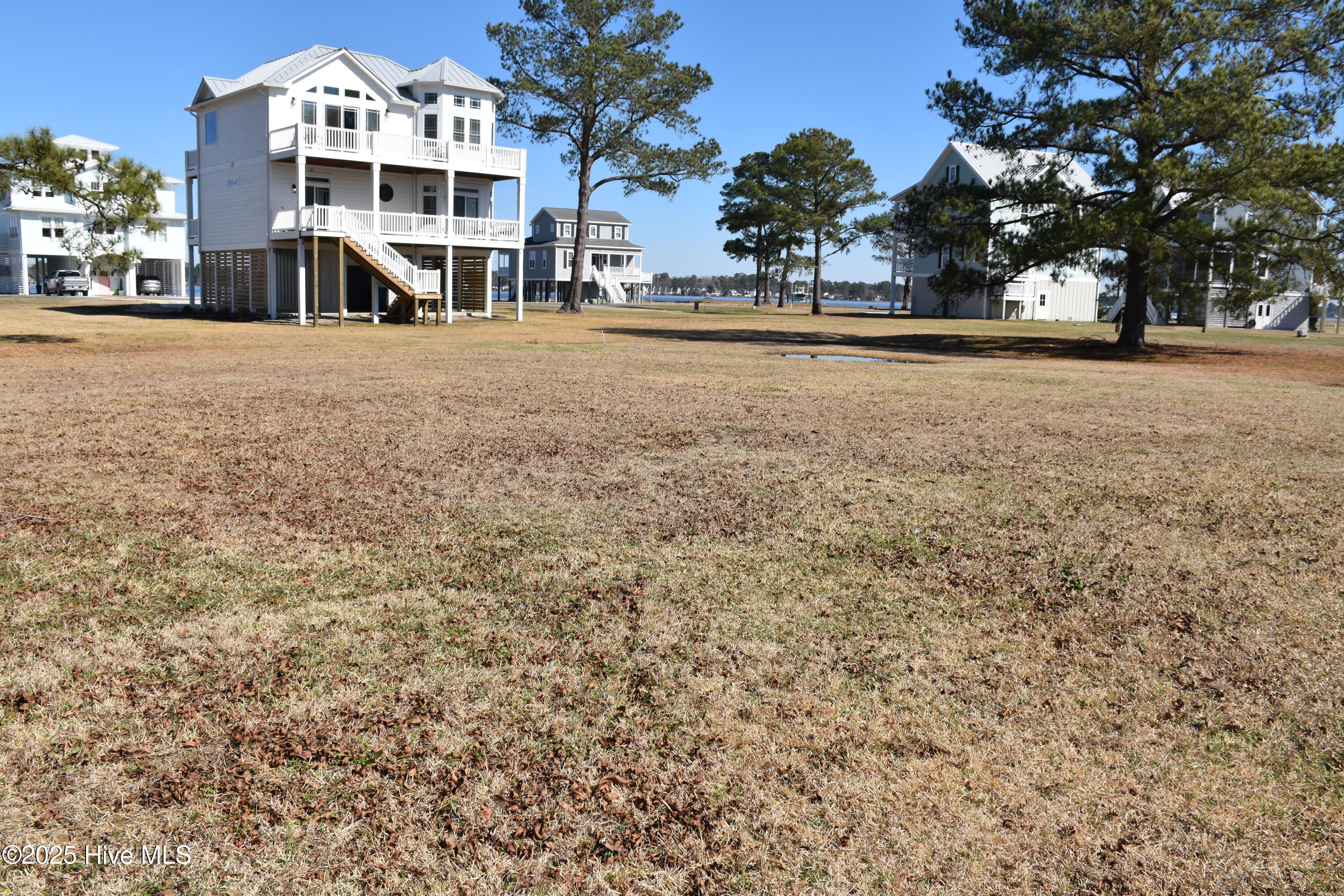 61 Maritime Court Property Photo 9