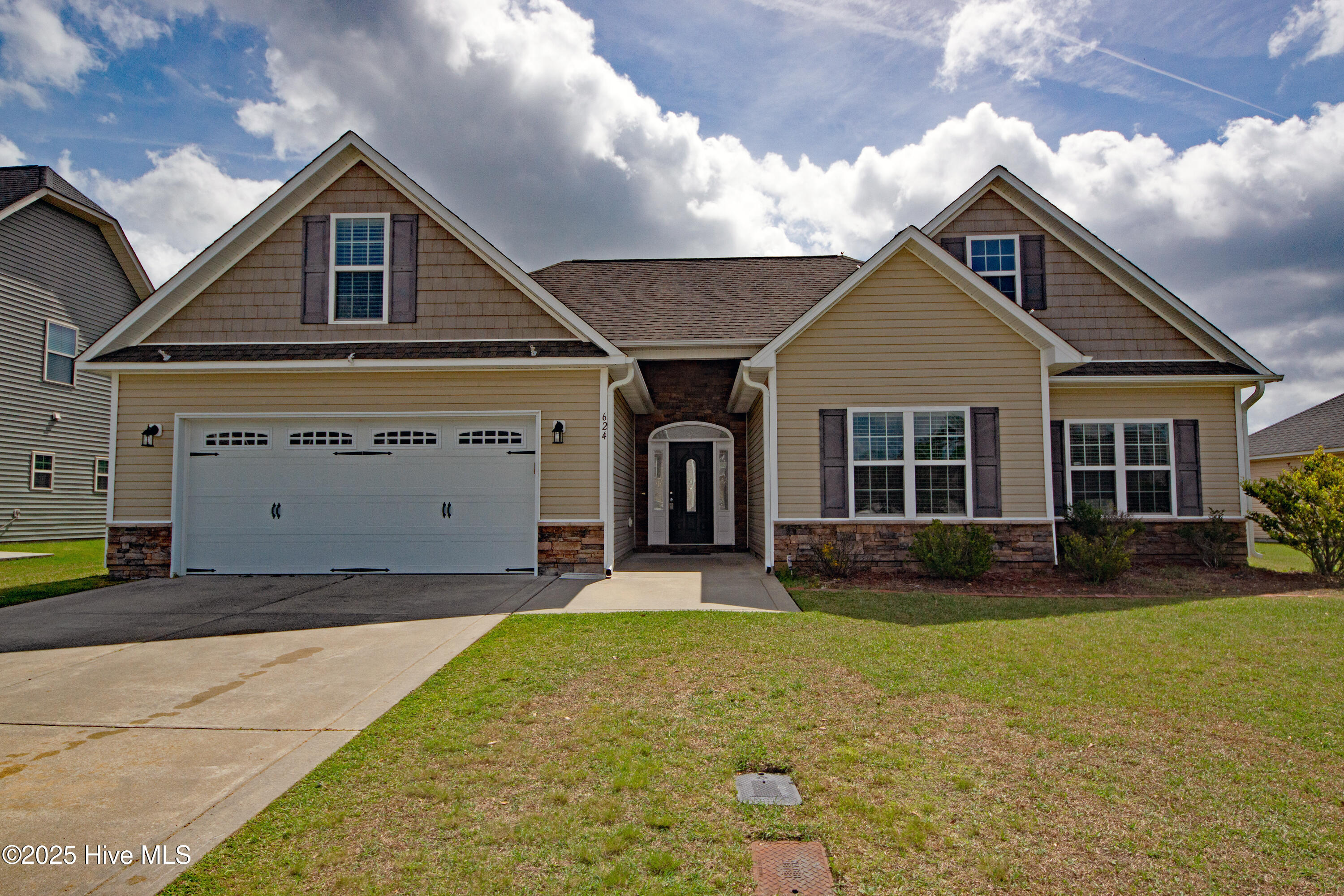 624 Arabella Drive Property Photo