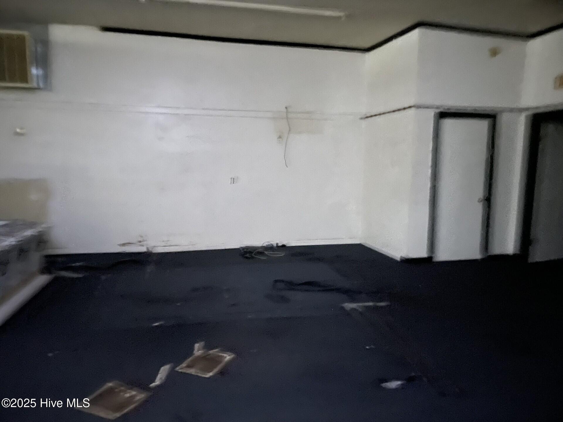 108 S Main Street Property Photo 5