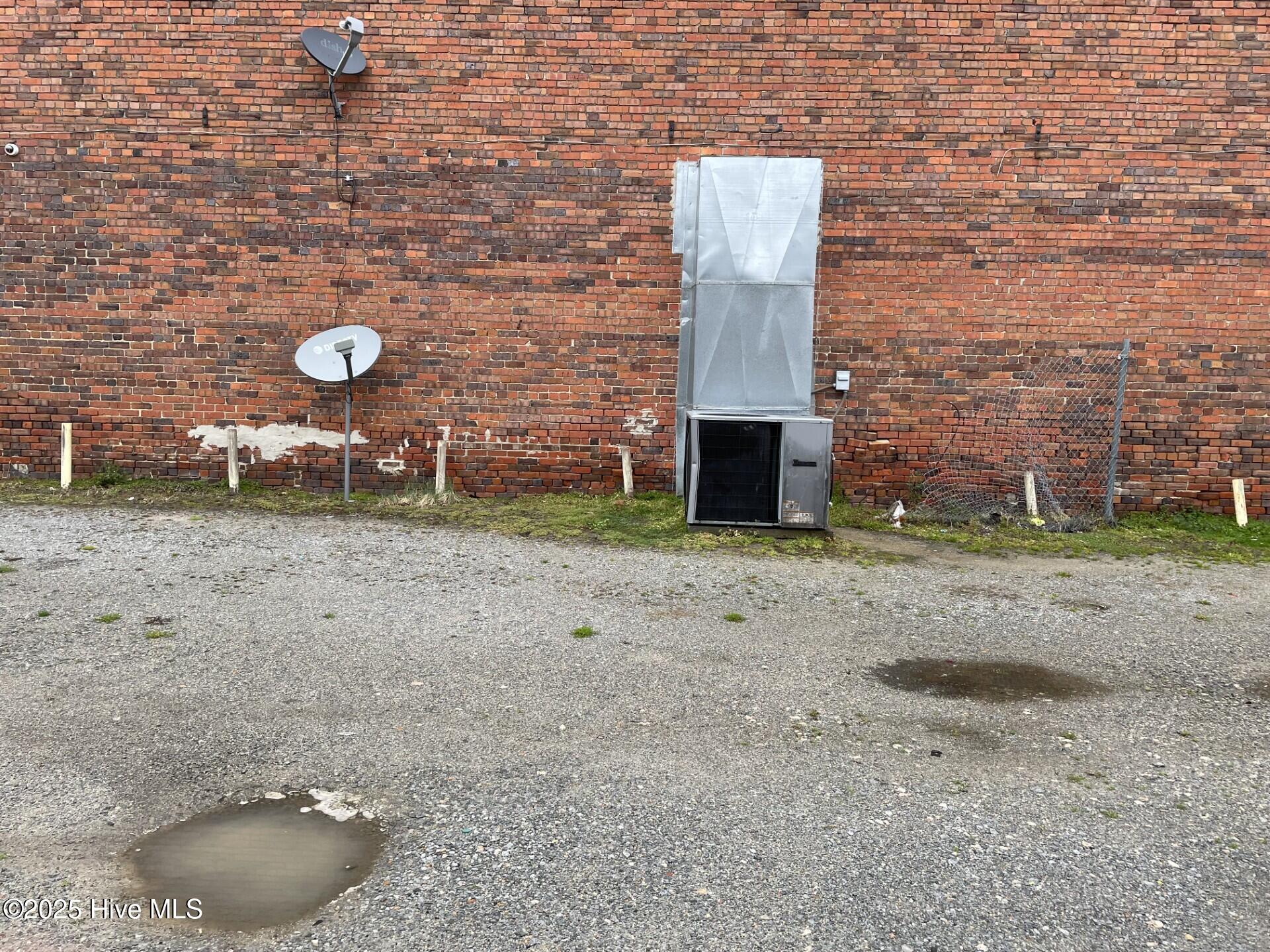 108 S Main Street Property Photo 13