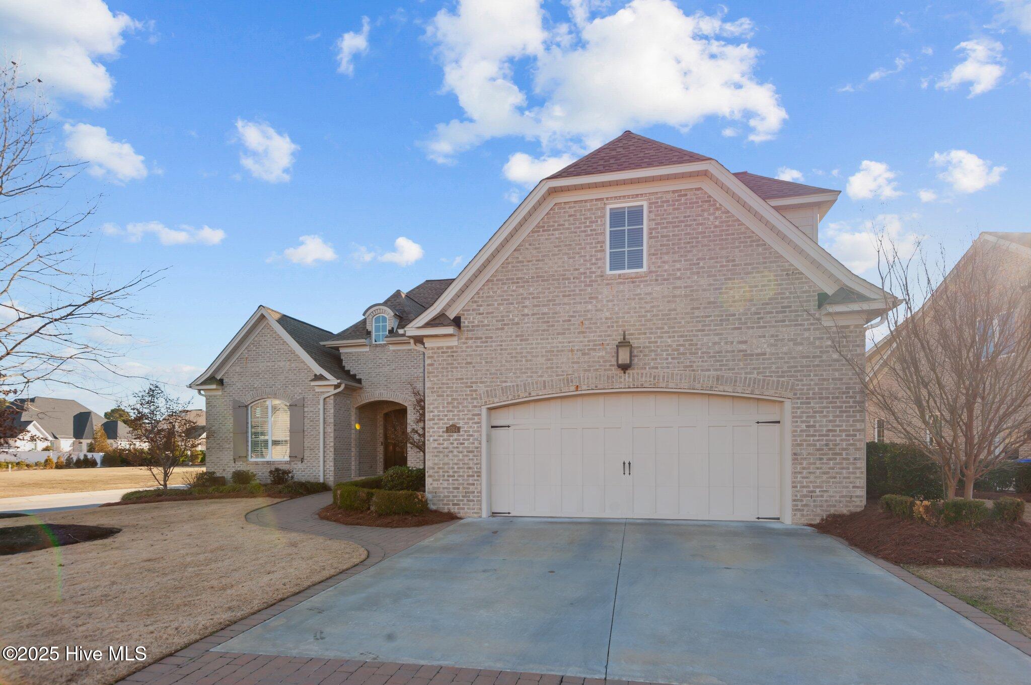 3764 Ashford Place Property Photo 4