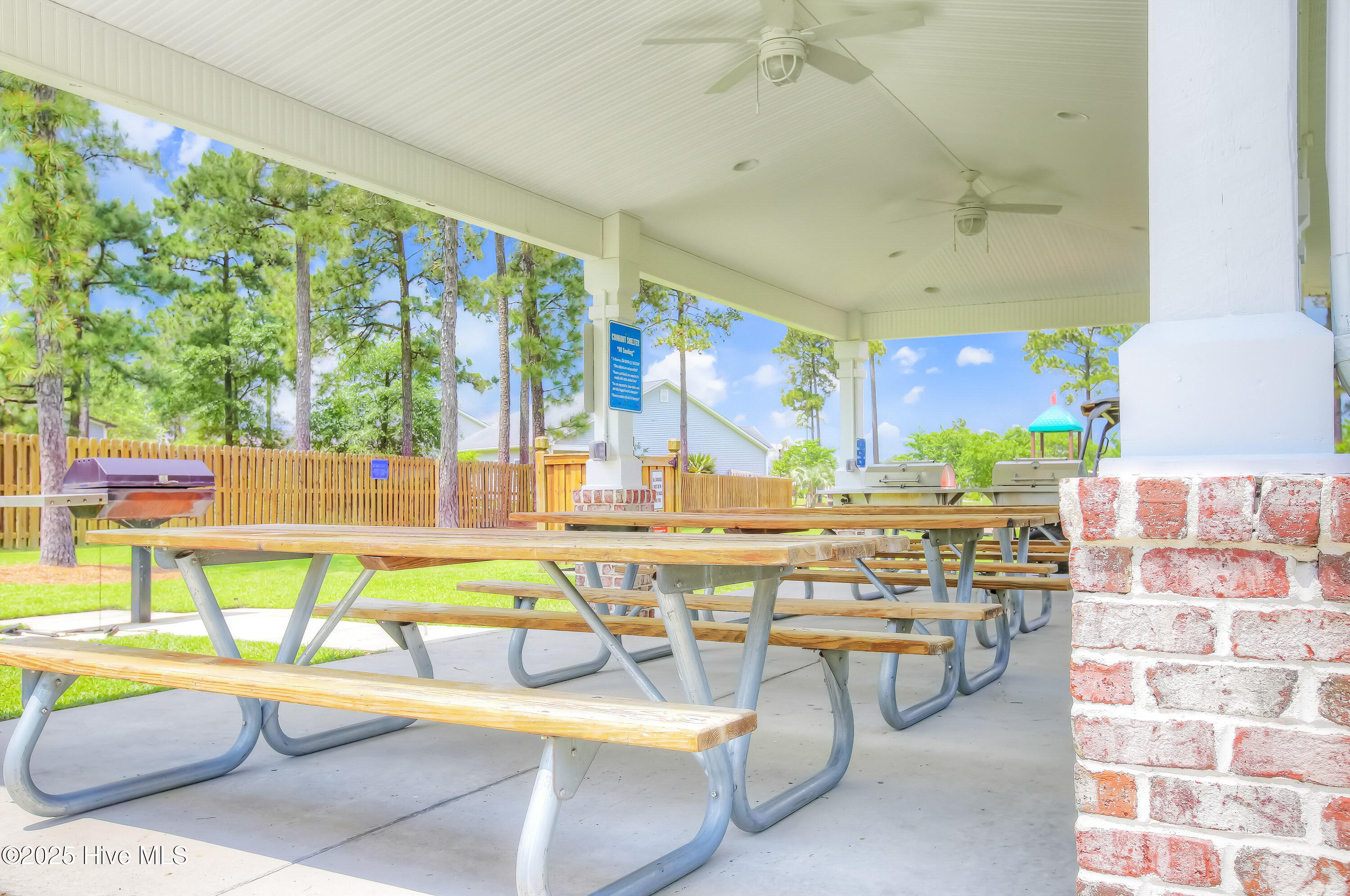 1130 Amber Pines Drive Property Photo 44