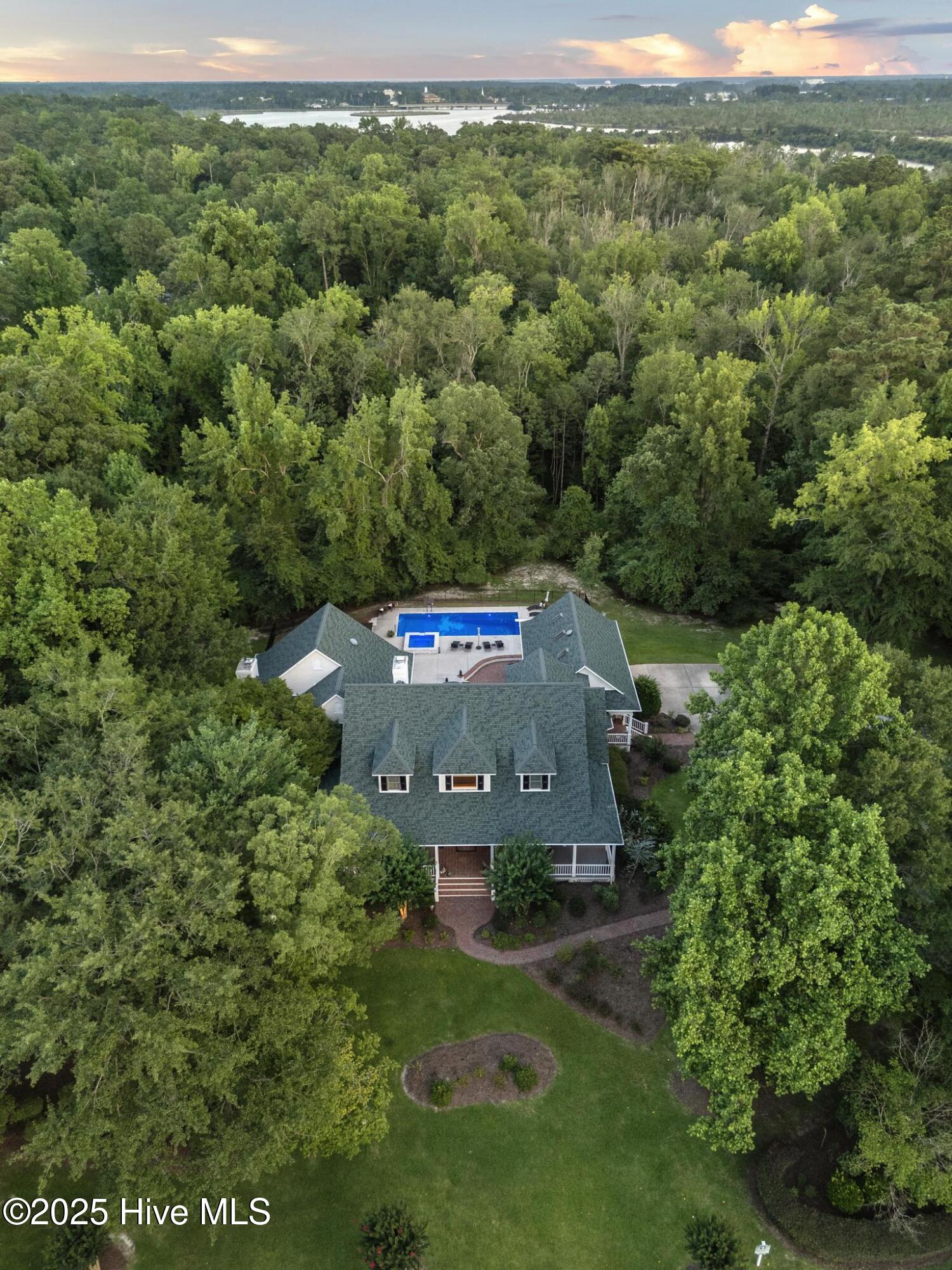 346 Royal Bluff Road Property Photo 10