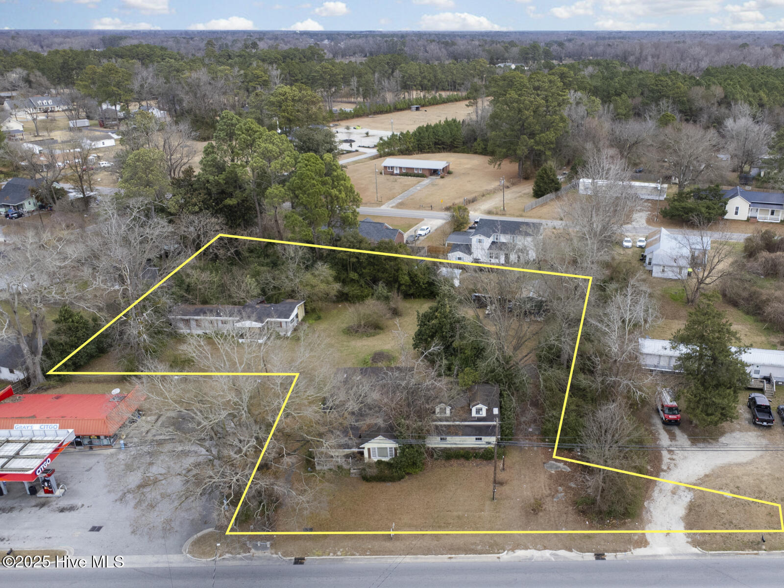 202 Kinston Highway Property Photo 1
