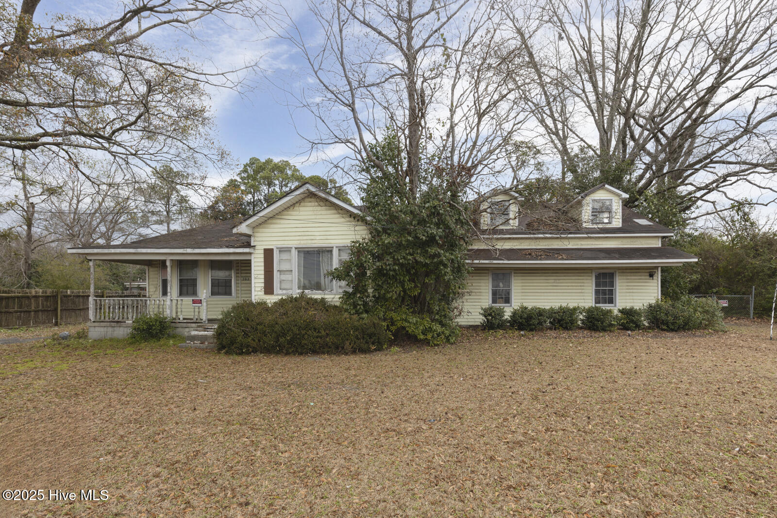 202 Kinston Highway Property Photo 3