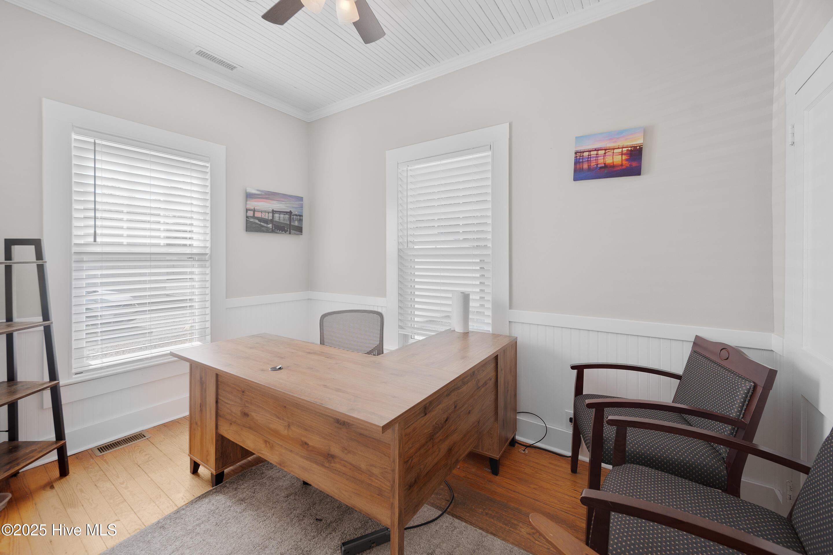 611 N Howe Street Property Photo 21