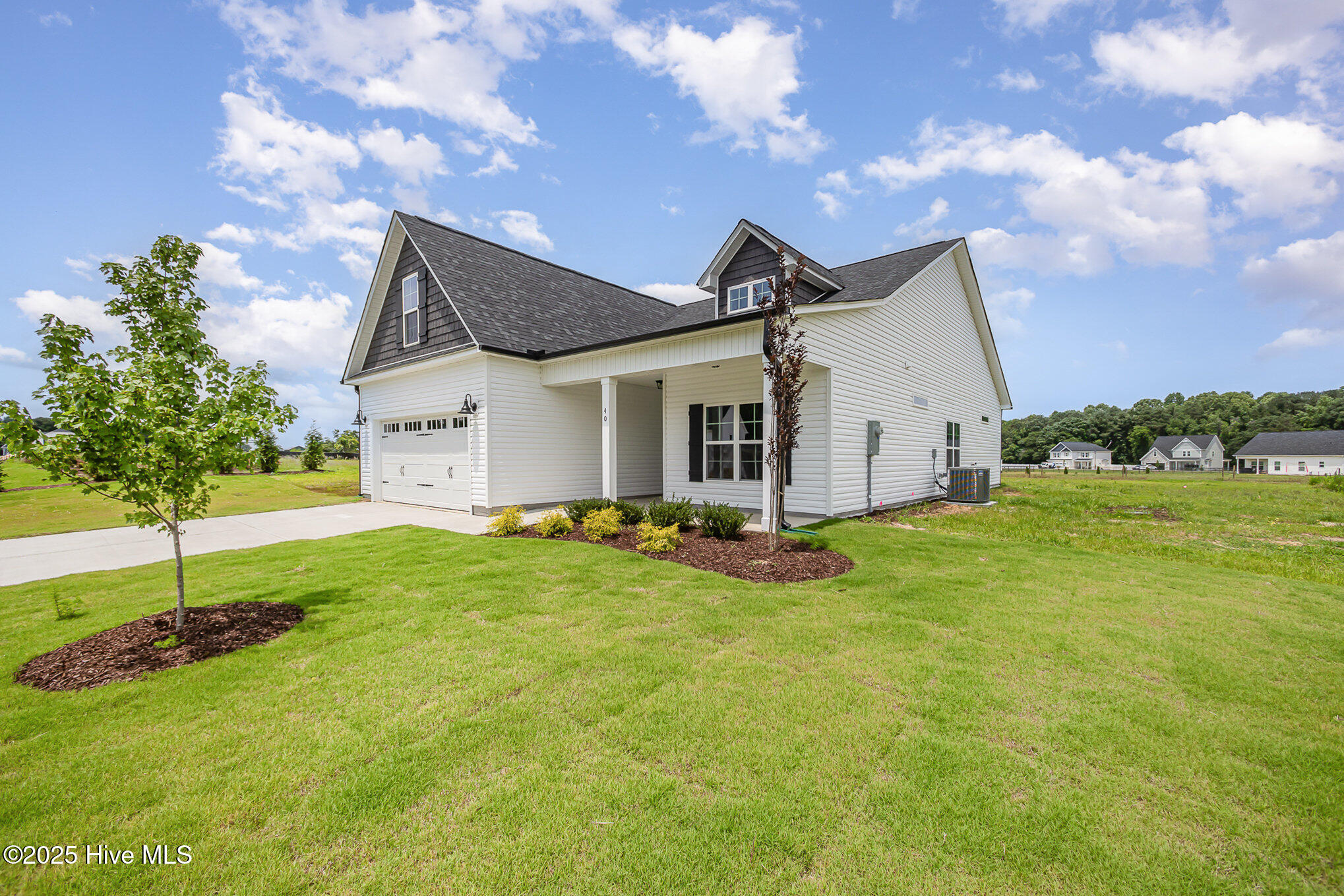 40 Tuskeegee Drive Property Photo 2