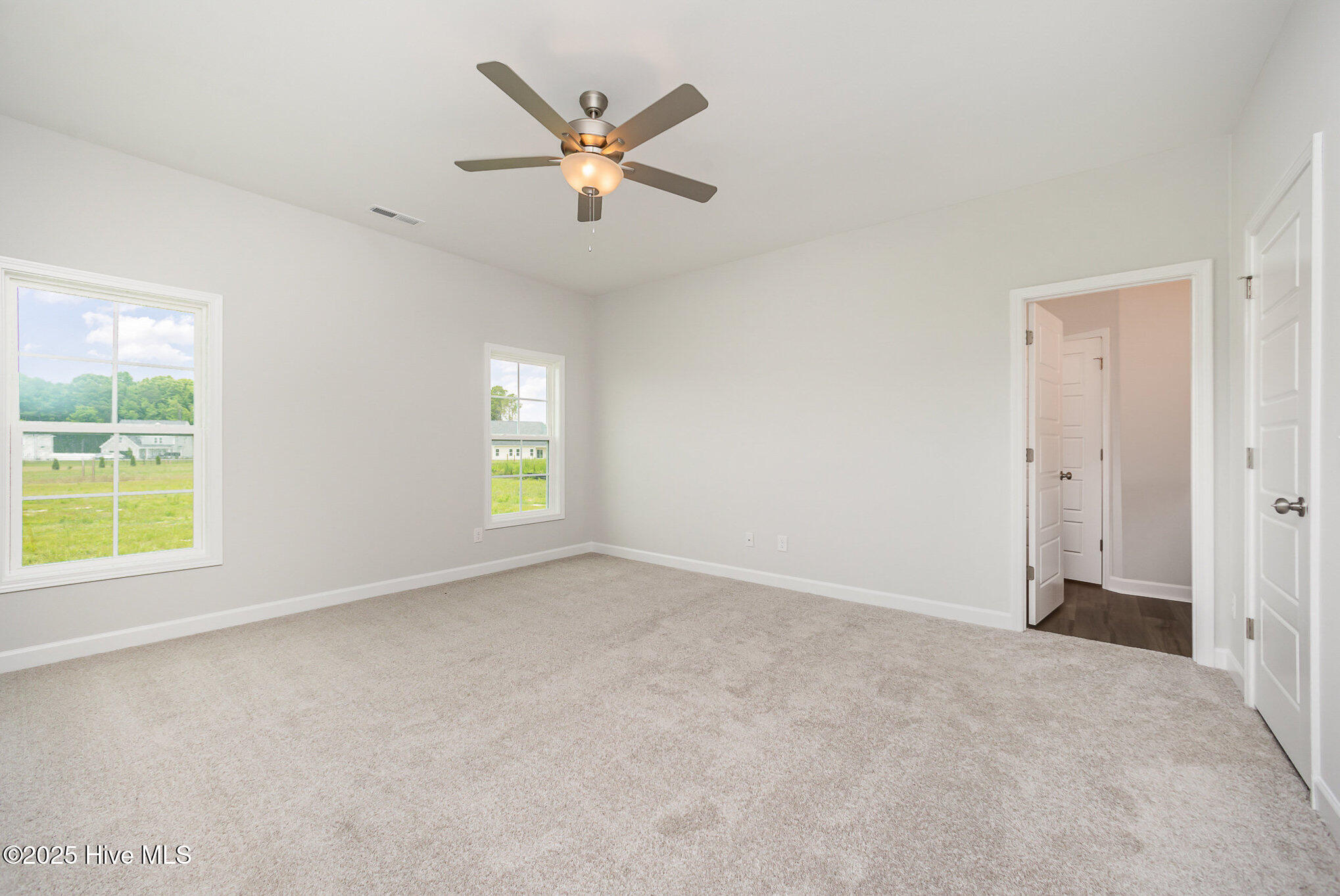 40 Tuskeegee Drive Property Photo 11