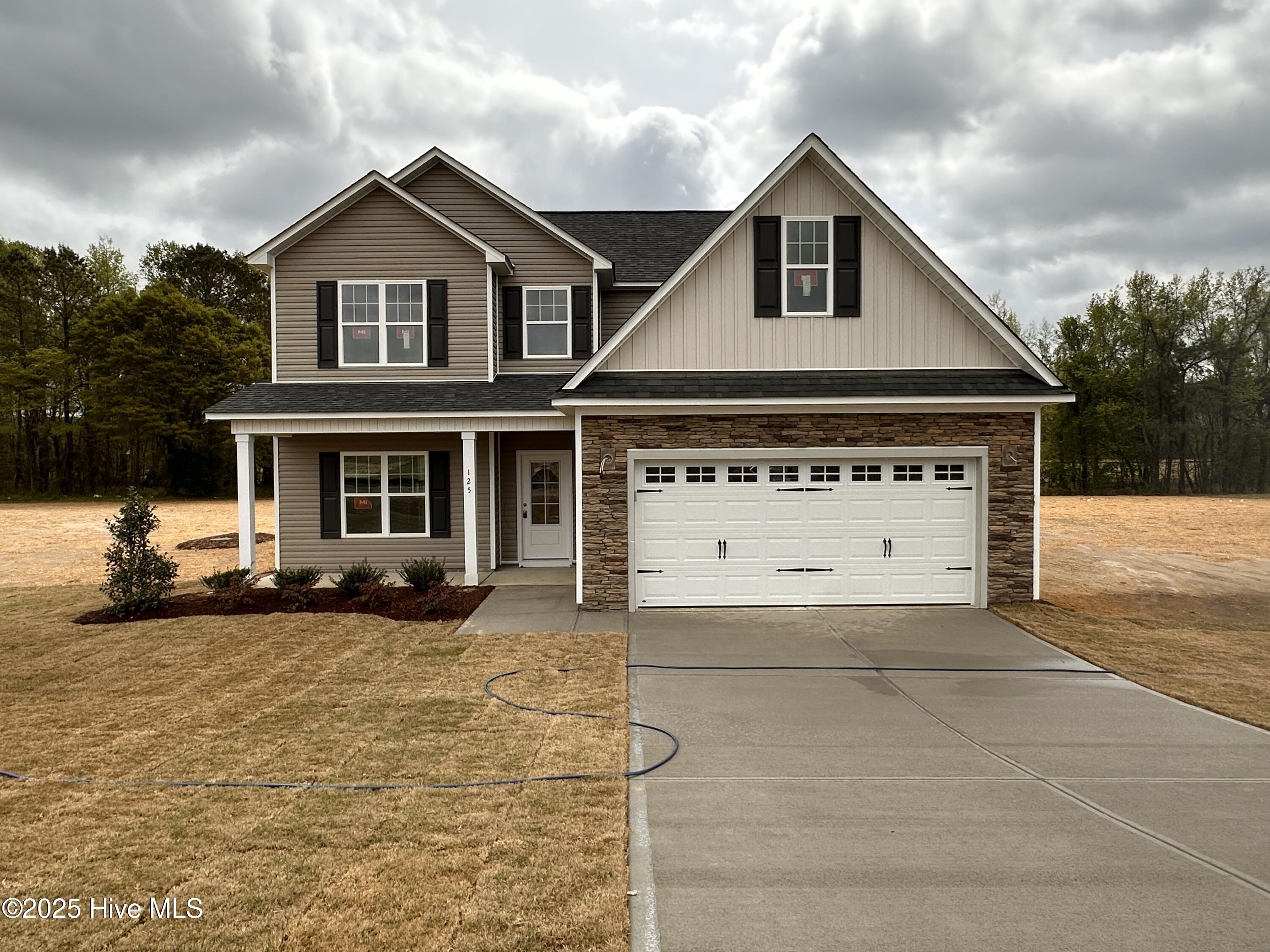 125 Tuskeegee Drive Property Photo