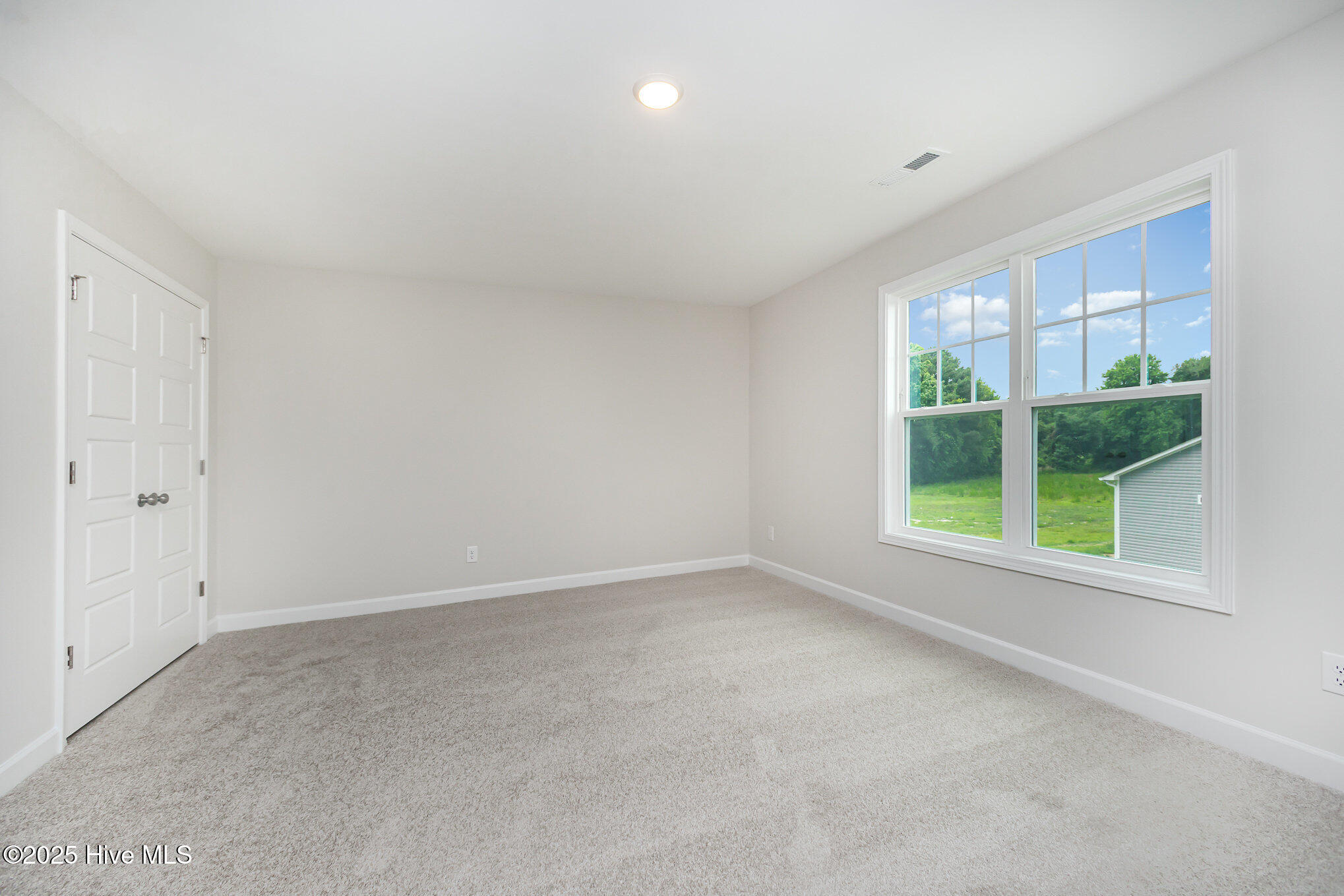 125 Tuskeegee Drive Property Photo 26