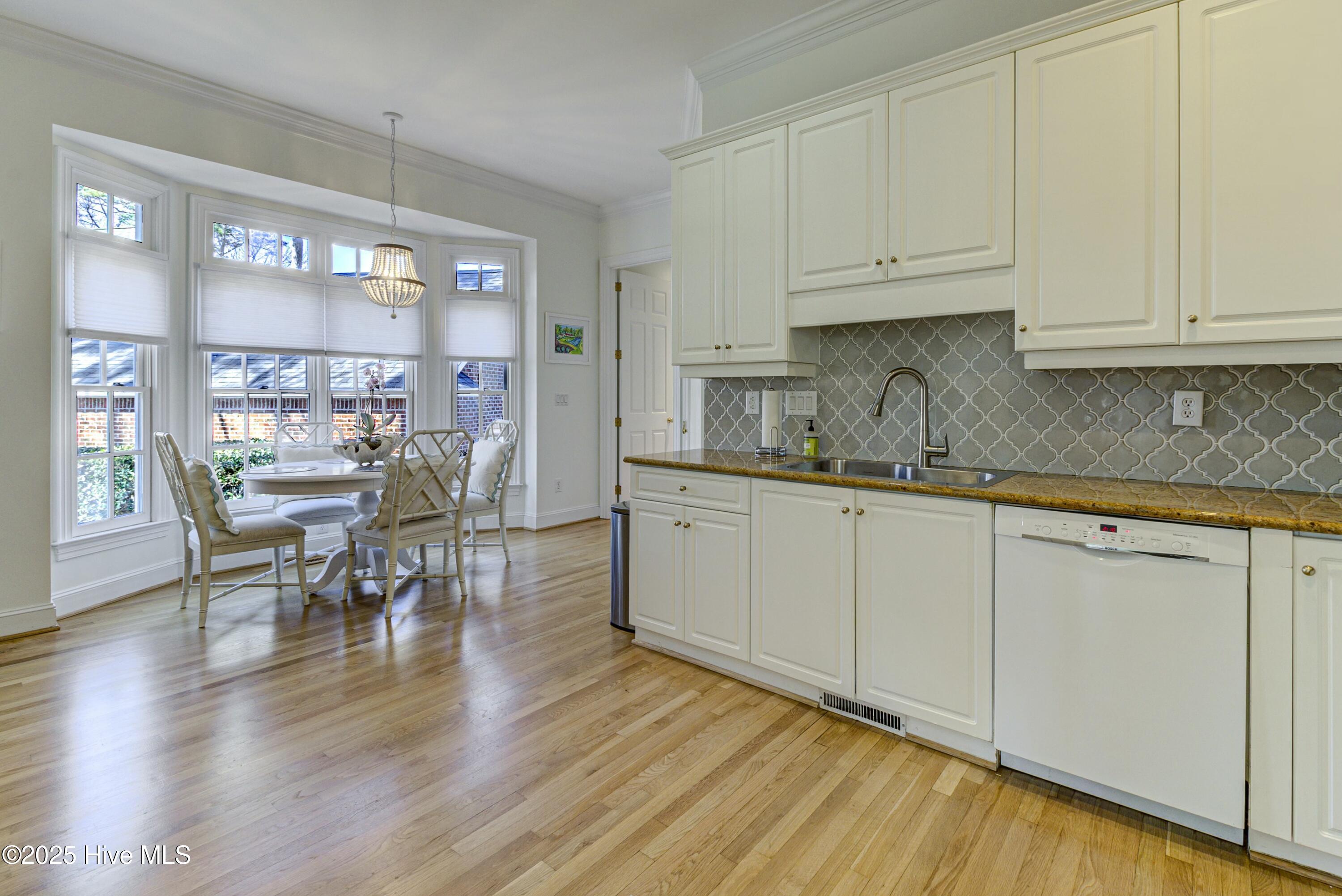 1102 Tennwood Drive Property Photo 11