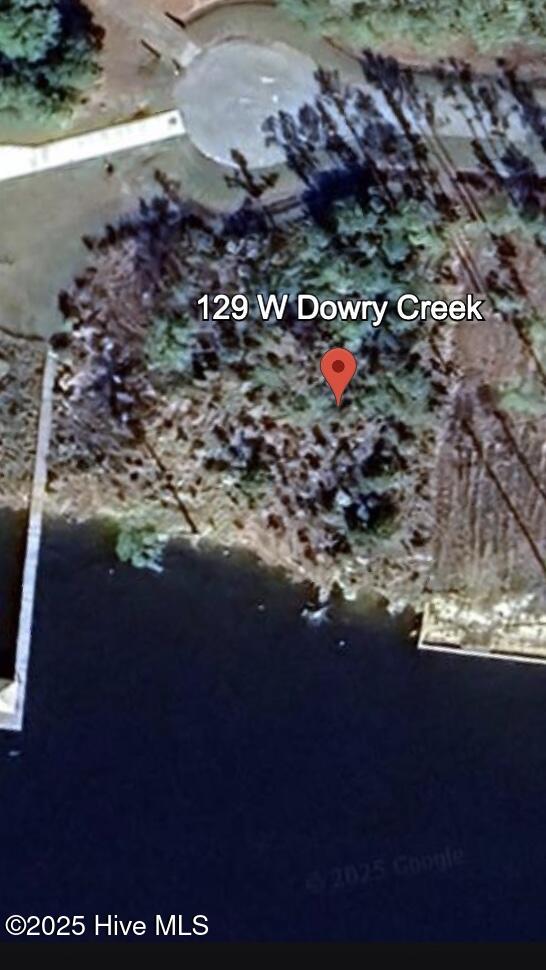 129 W Dowry Creek Property Photo 2