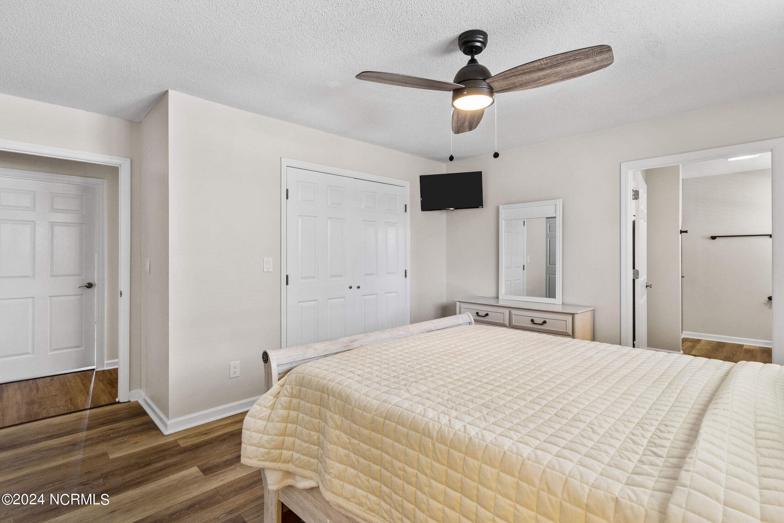 1135 S Topsail Drive Property Photo 31