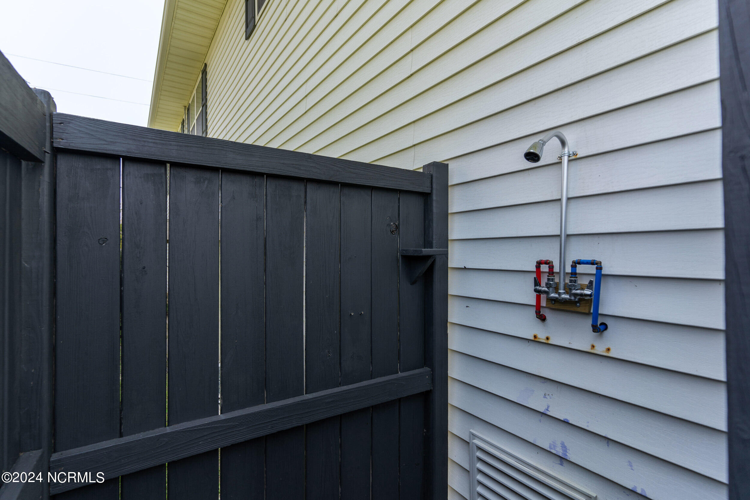 1135 S Topsail Drive Property Photo 45