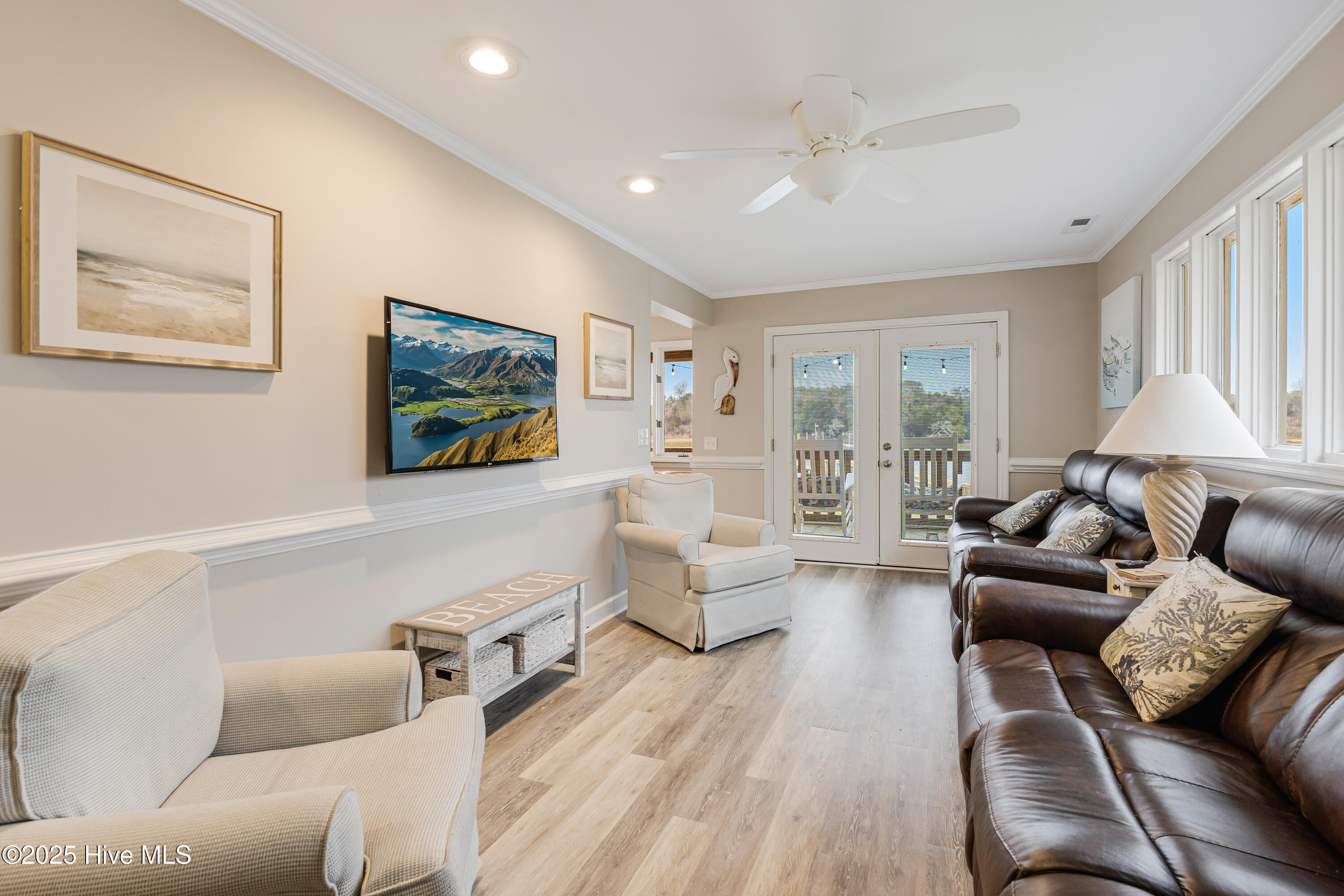 1402 W Yacht Drive Property Photo 9