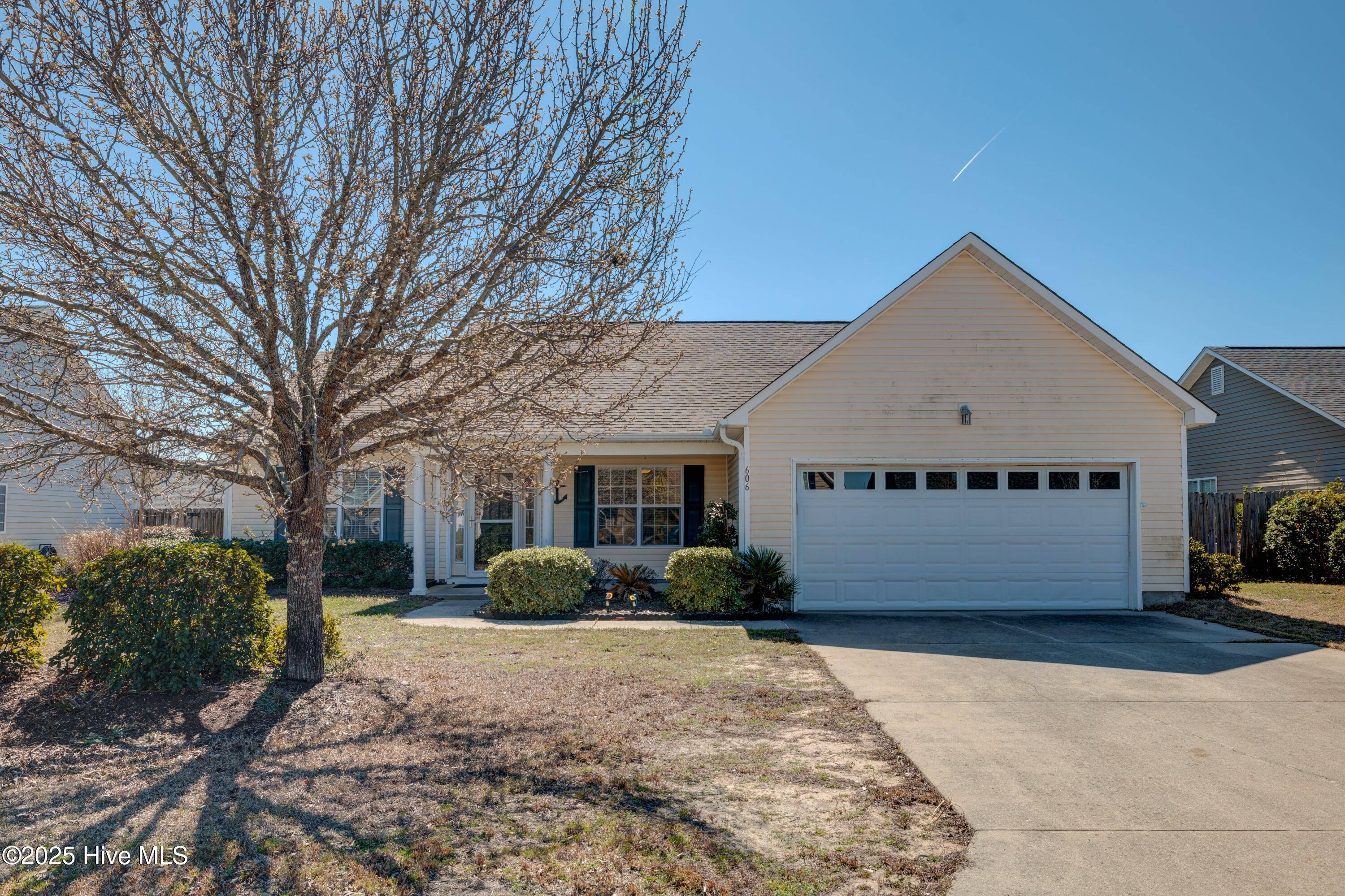 606 Castine Way Property Photo