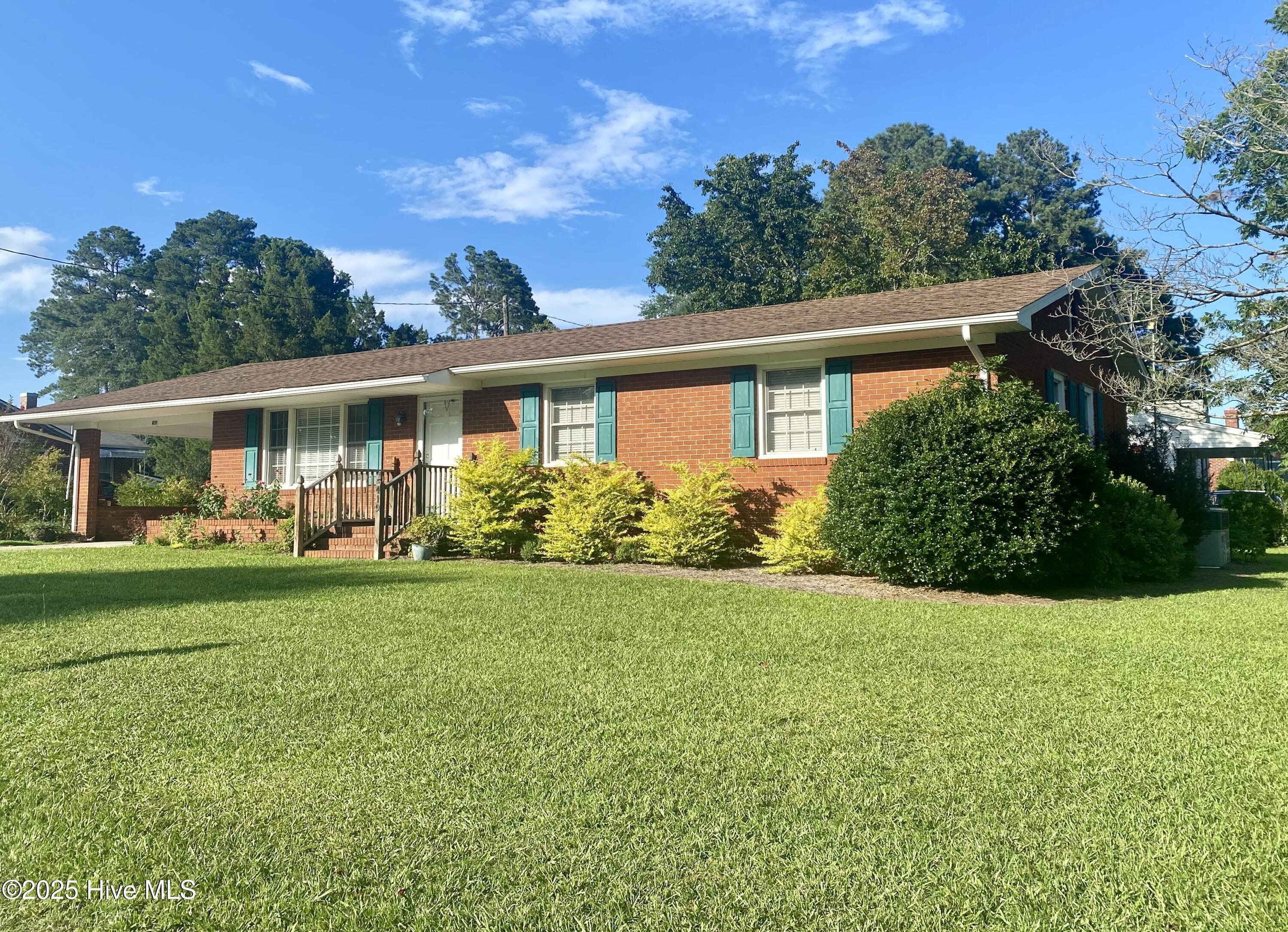 419 S Cumberland Street Property Photo 1
