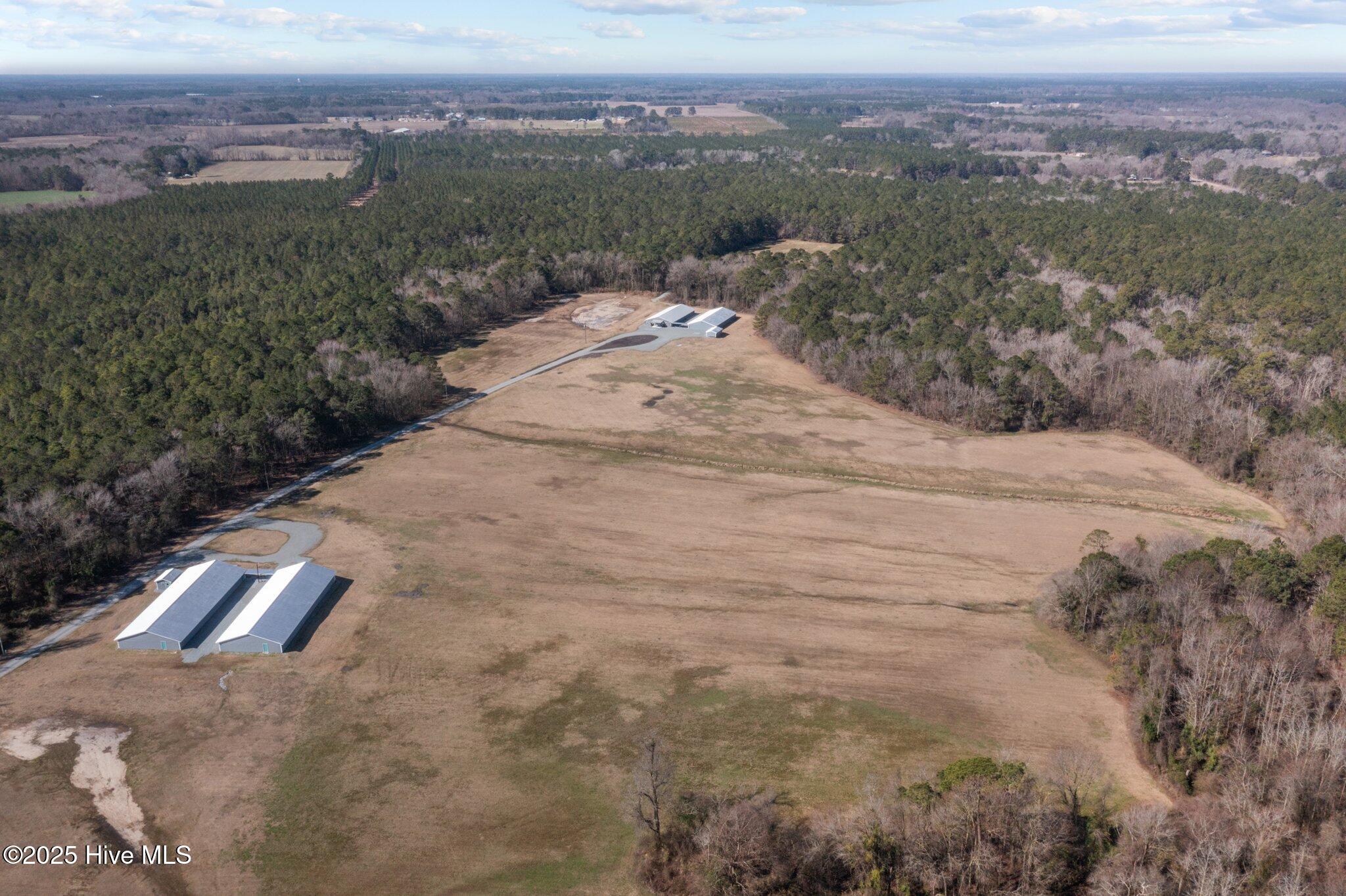 9572 Hwy 41 Property Photo 6