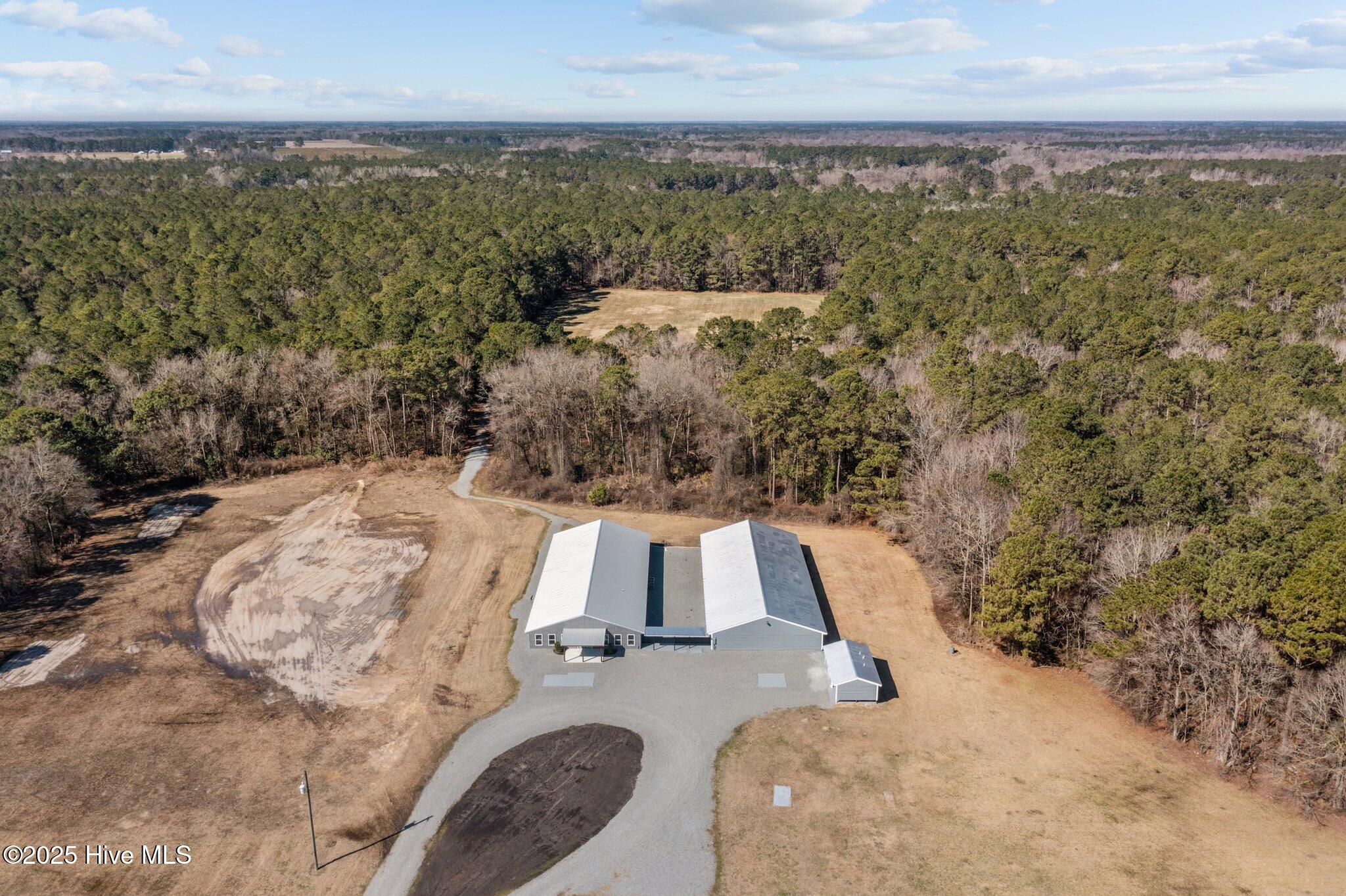 9572 Hwy 41 Property Photo 7