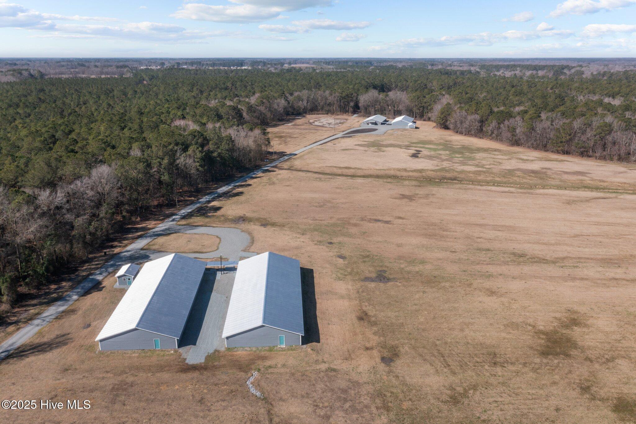 9572 Hwy 41 Property Photo 8