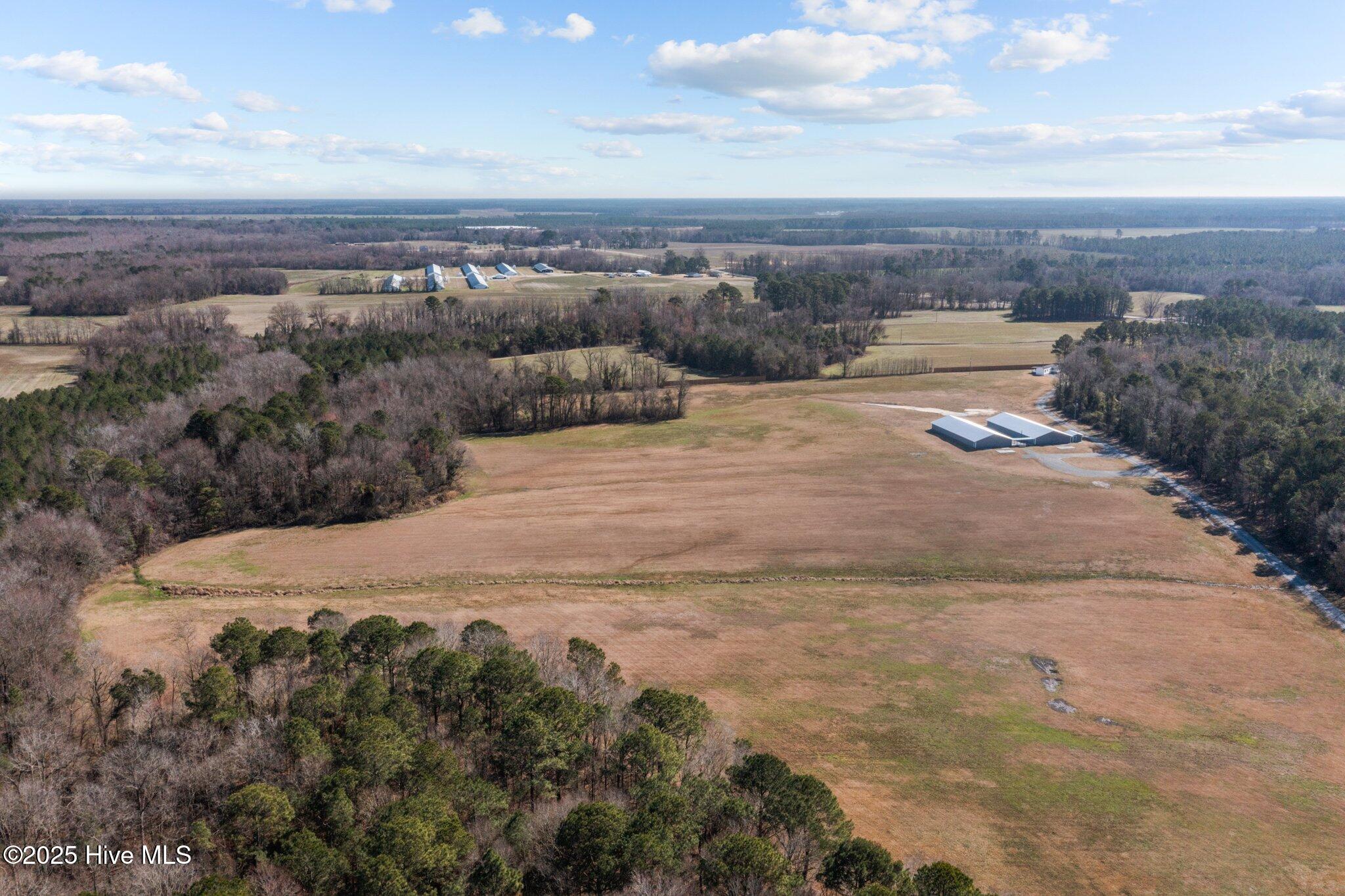 9572 Hwy 41 Property Photo 10