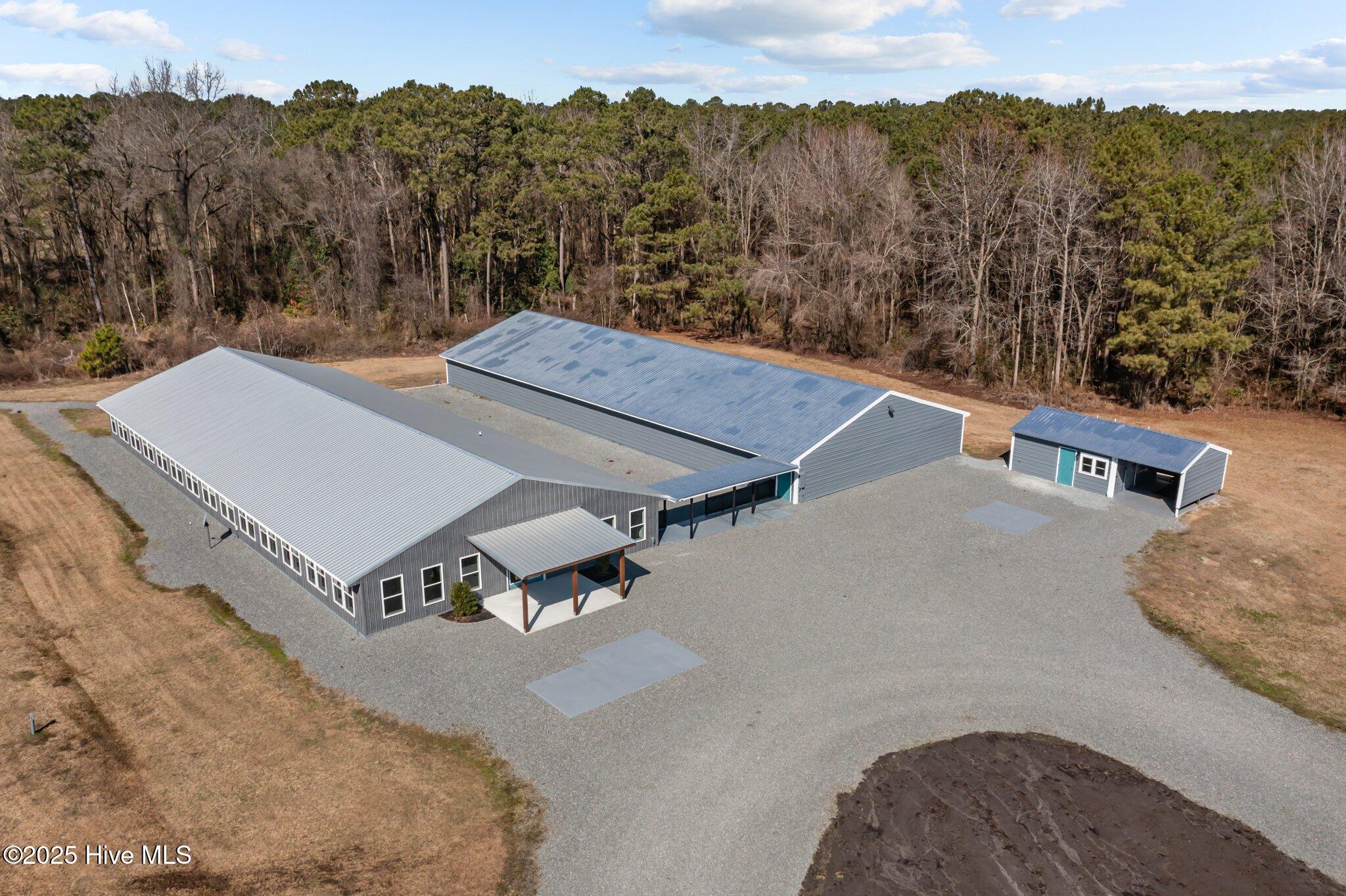9572 Hwy 41 Property Photo 17