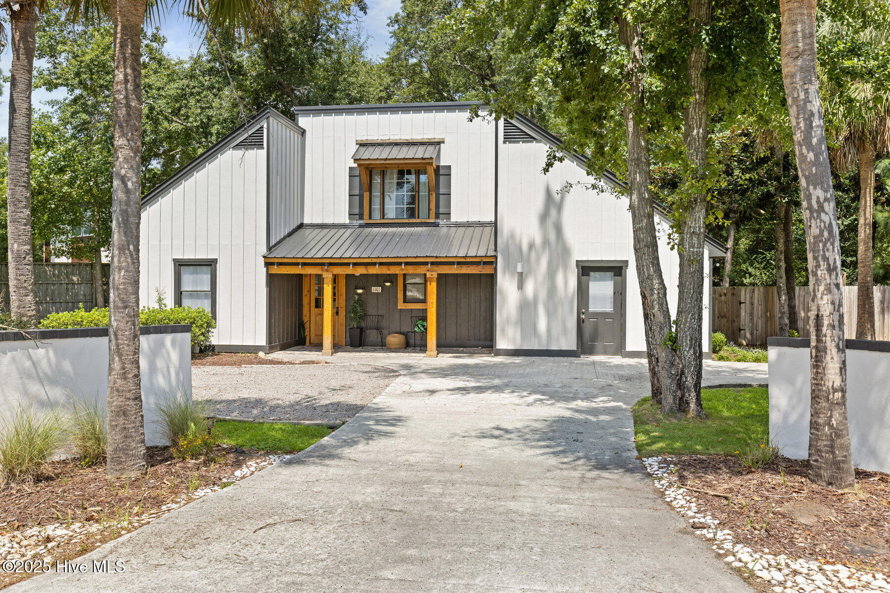 6101 Greenville Loop Road Property Photo 1
