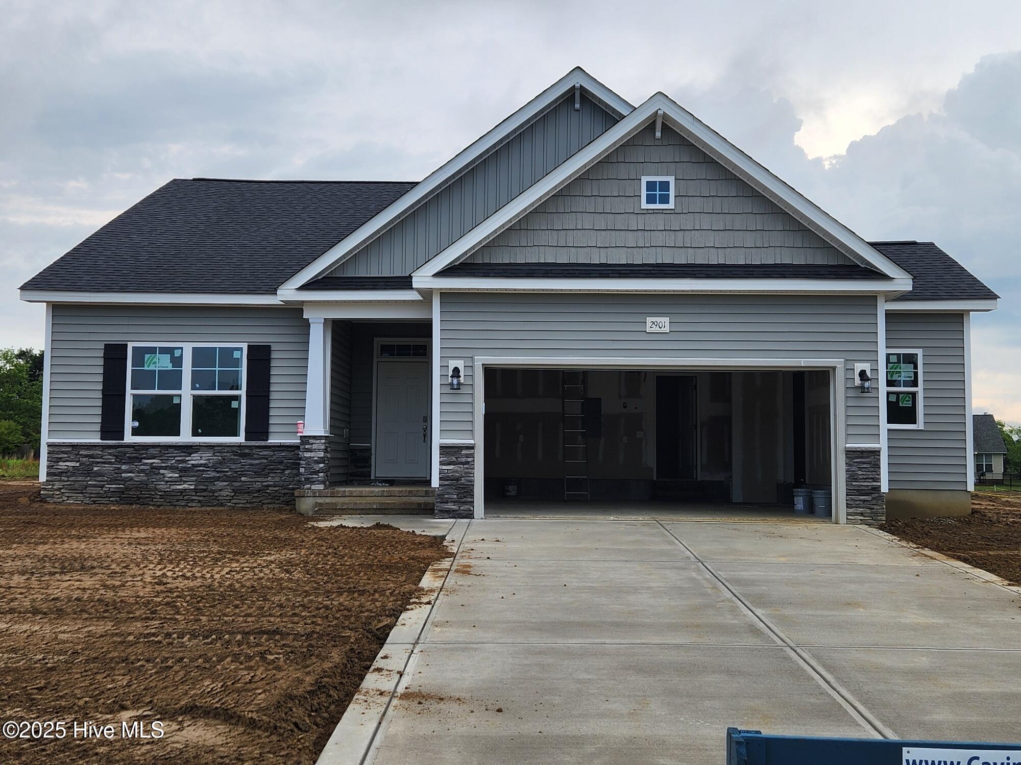 2901 Tucker Hill Drive Property Photo
