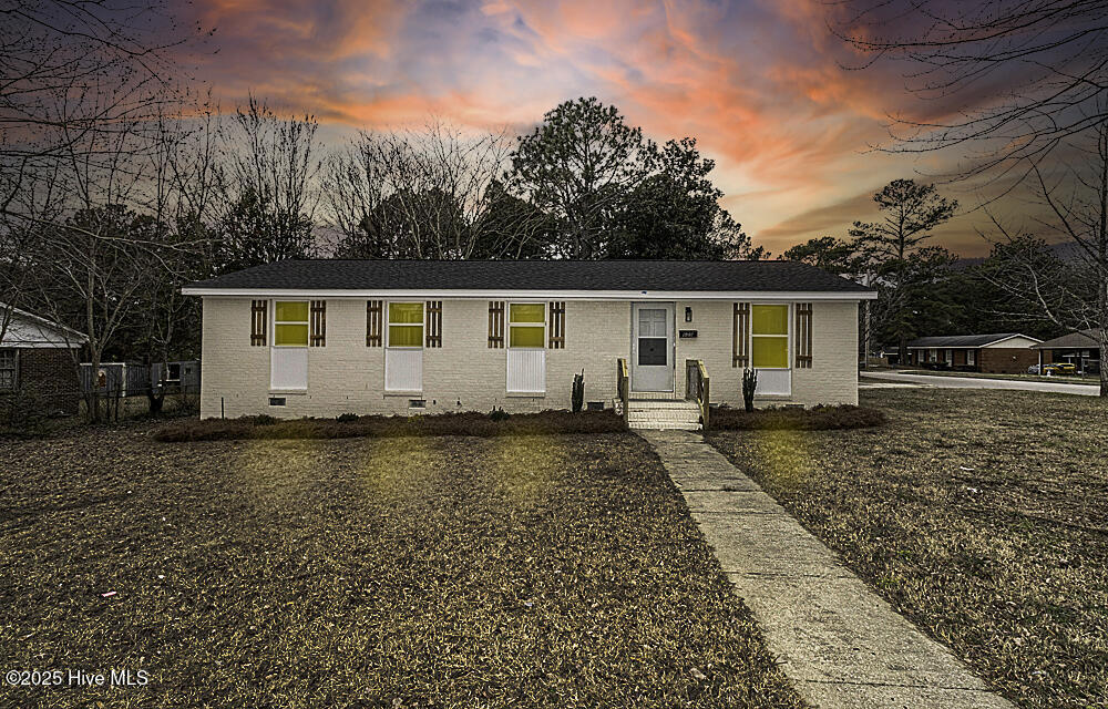 609 Hines Street Property Photo