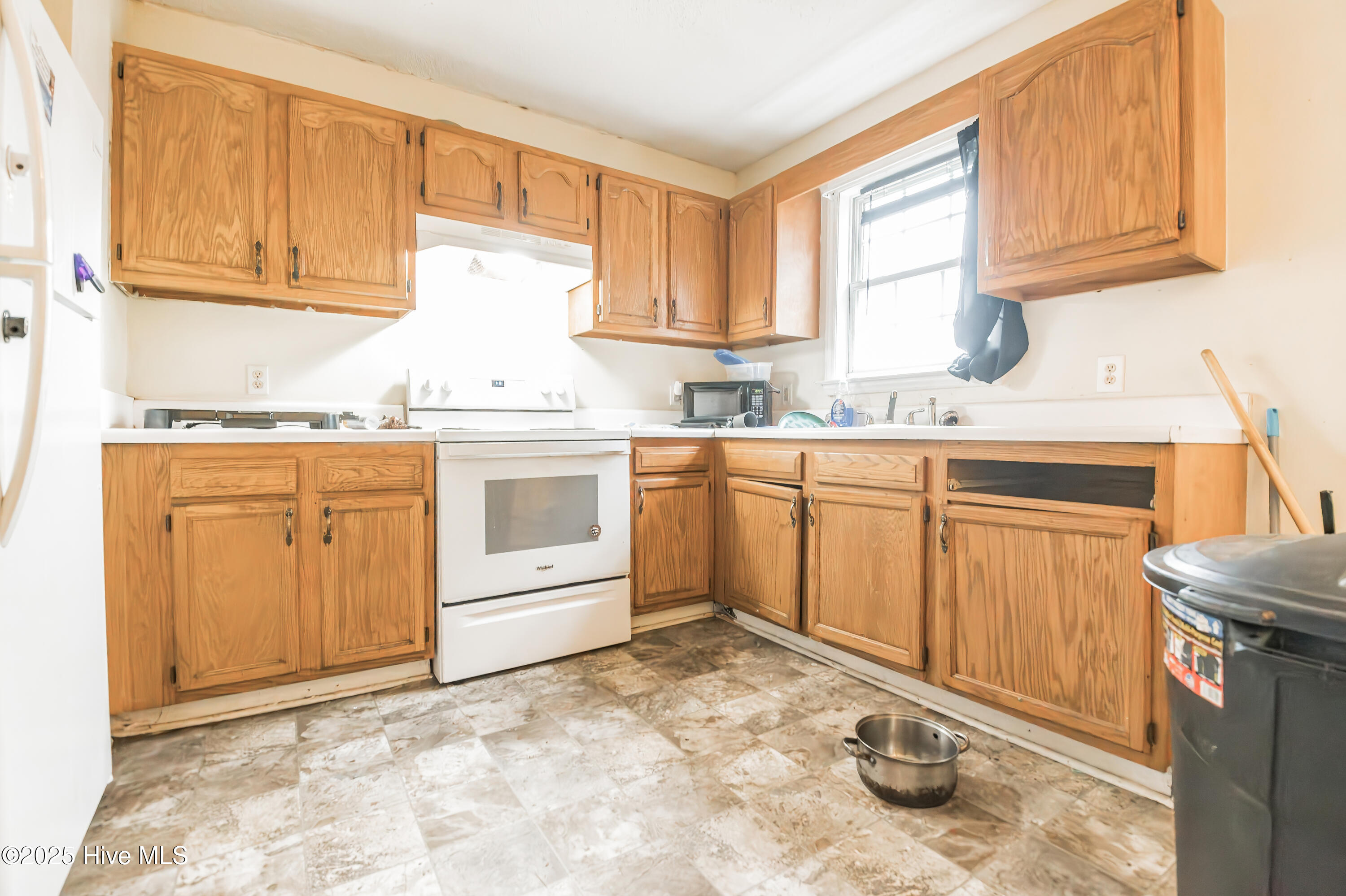 905 Paylor Drive Property Photo 3