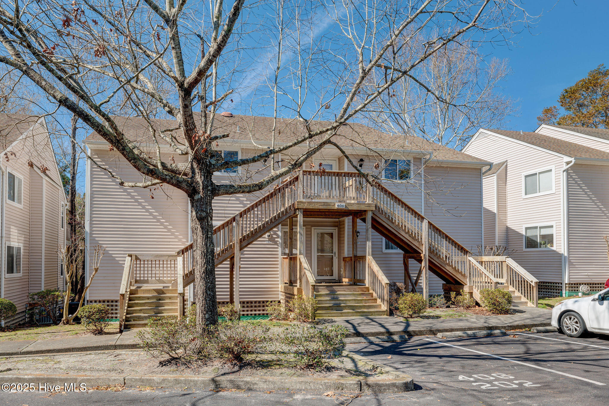 406 Forest Park Road 201 Property Photo