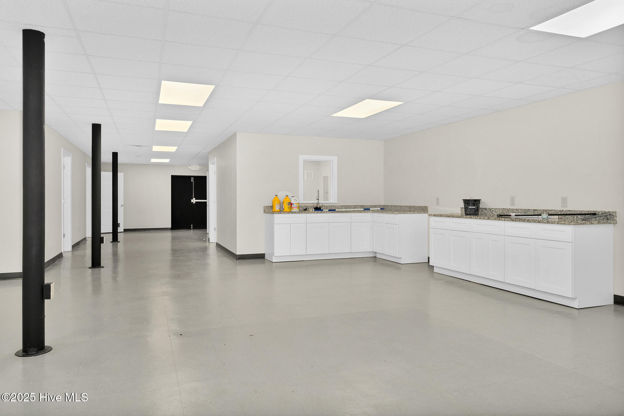 108 S Boddie Street Property Photo 7