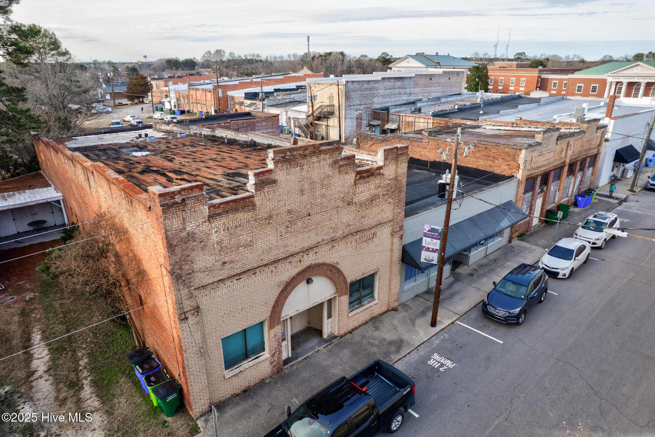 108 S Boddie Street Property Photo 18